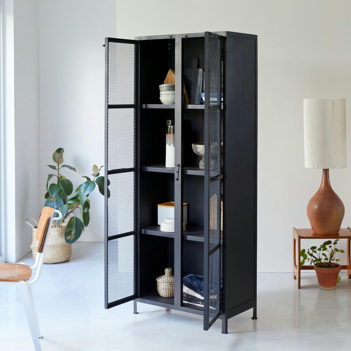 CLÉO - Vaisselier grillagé en métal