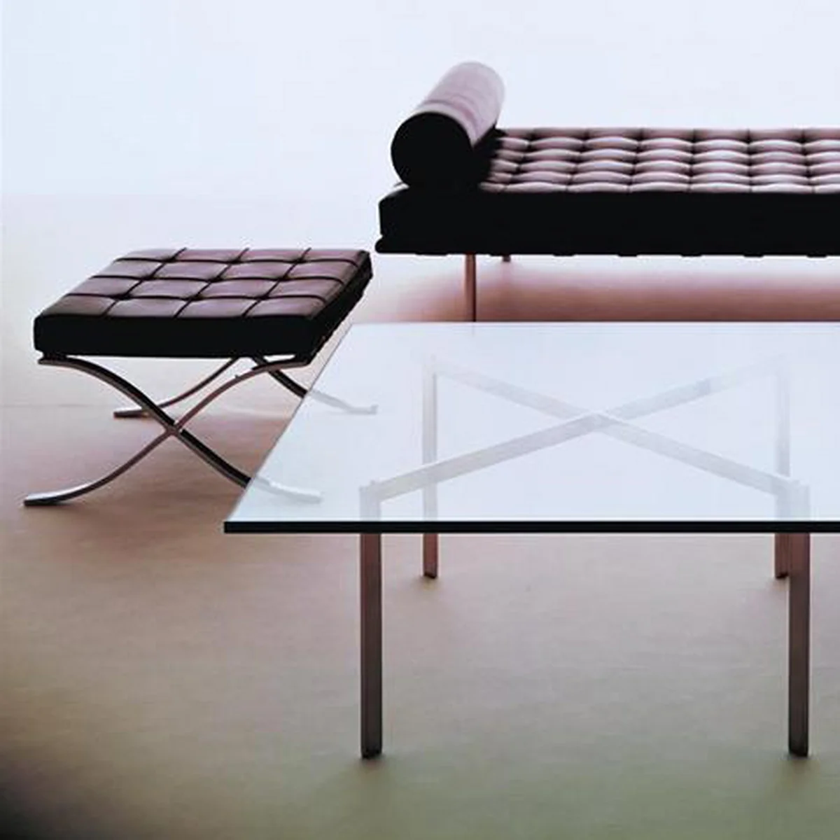 Knoll - Barcelona® Hocker, schwarz