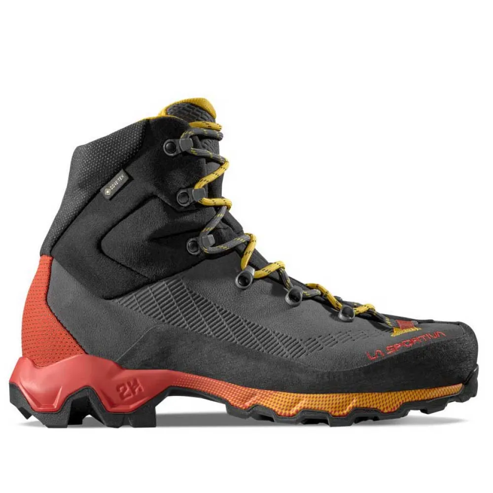 La Sportiva Aequilibrium Trek GORE-TEX® hiking boots