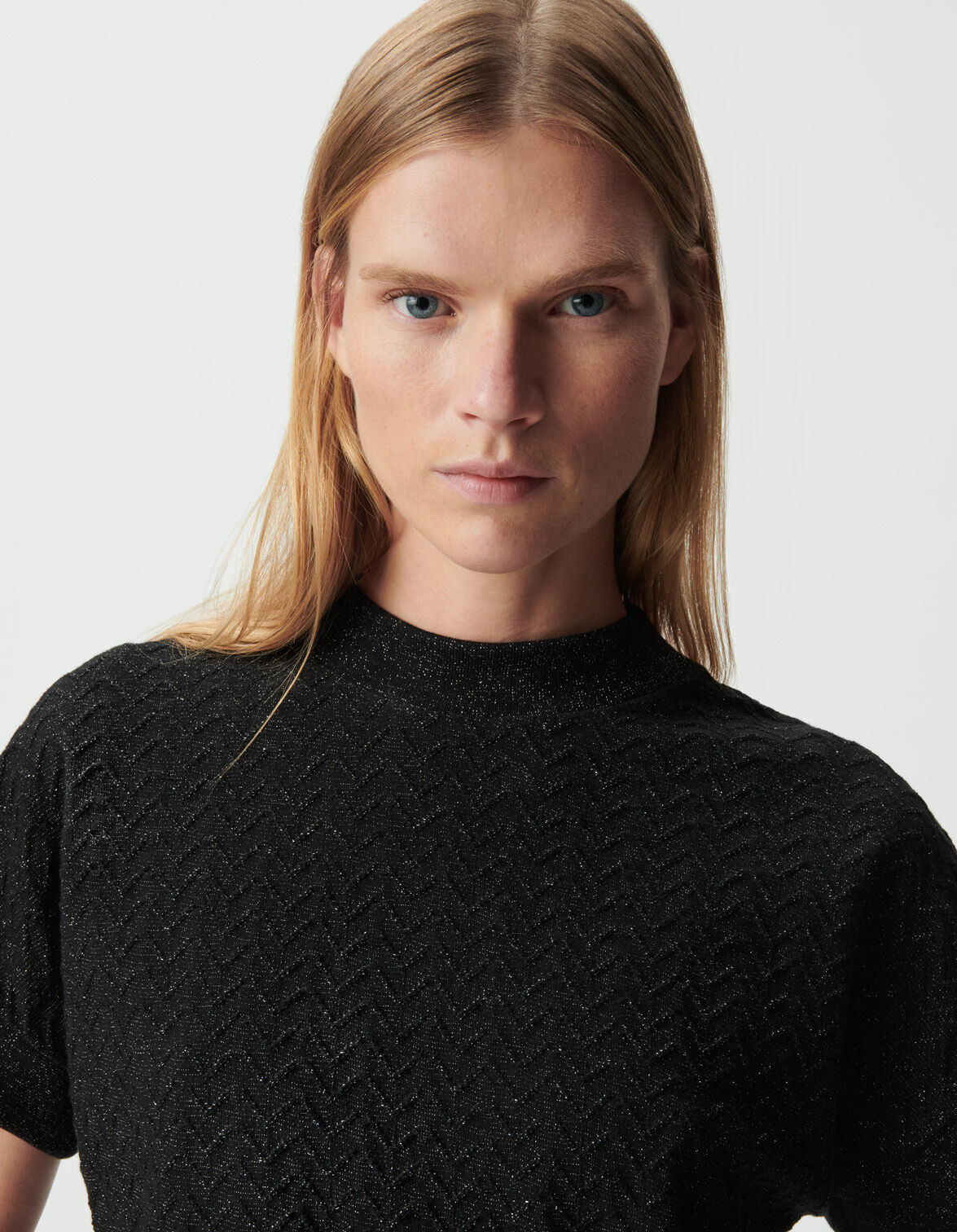 Tee-shirt manches courtes noir lurex maille ajourée Femme