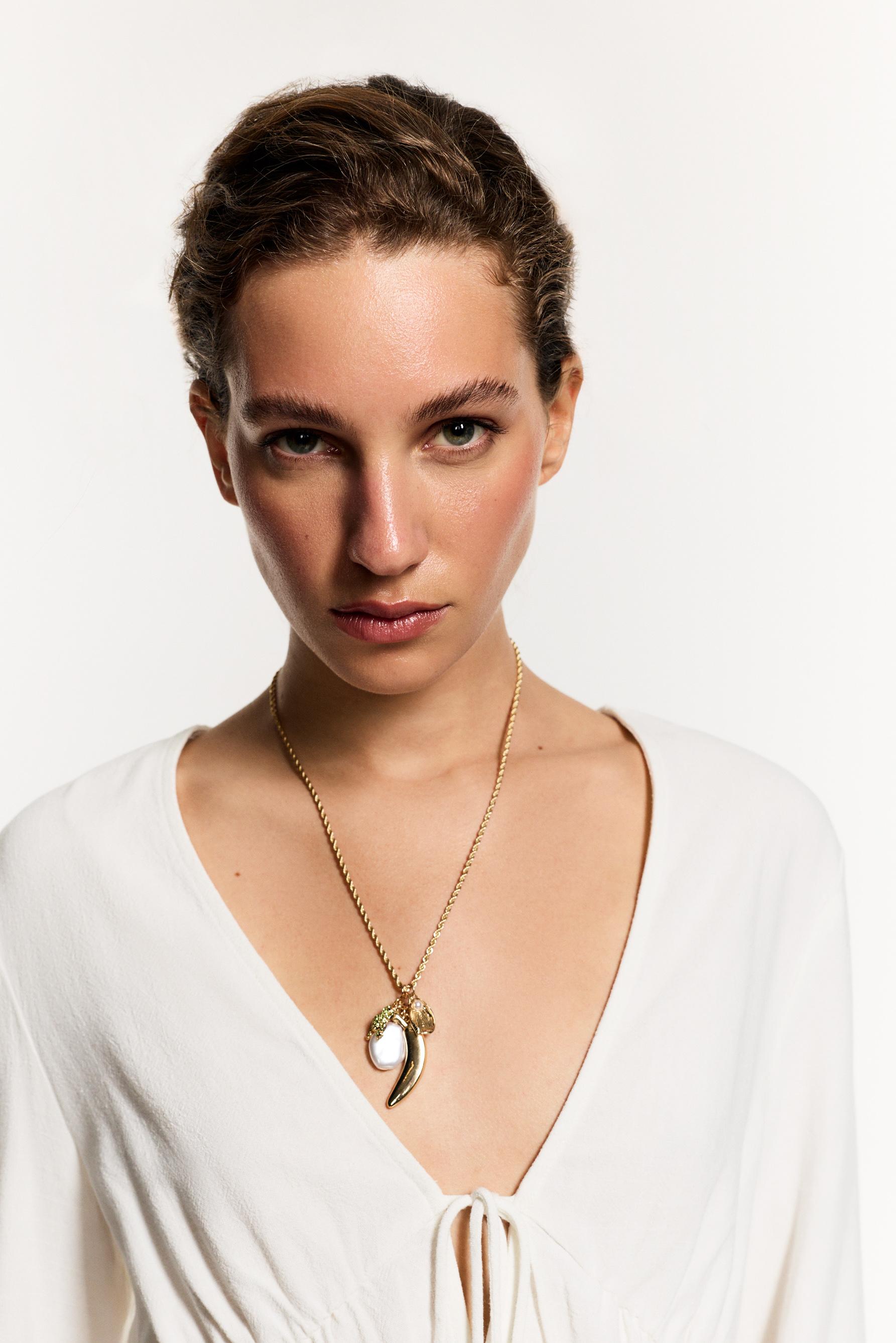 Collar charms