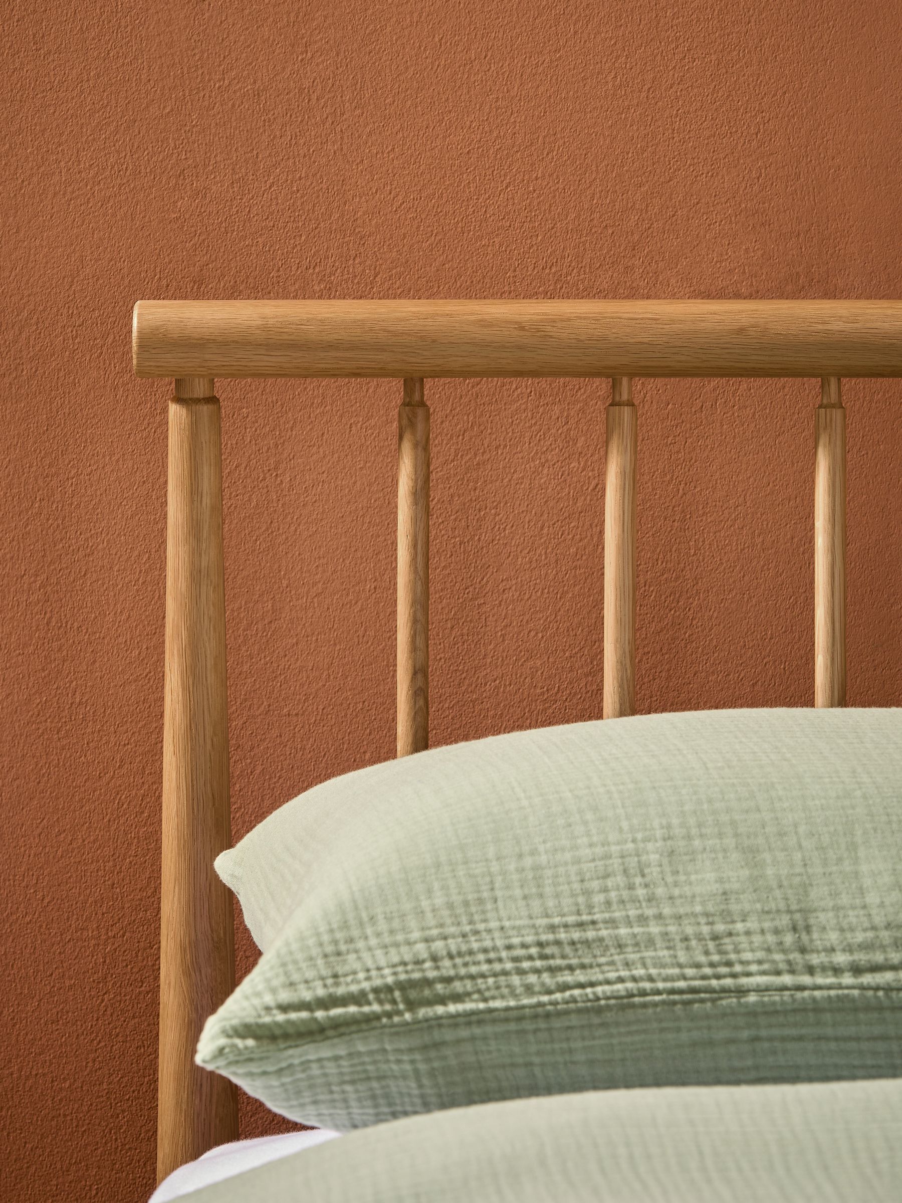Penn Bed in Oak