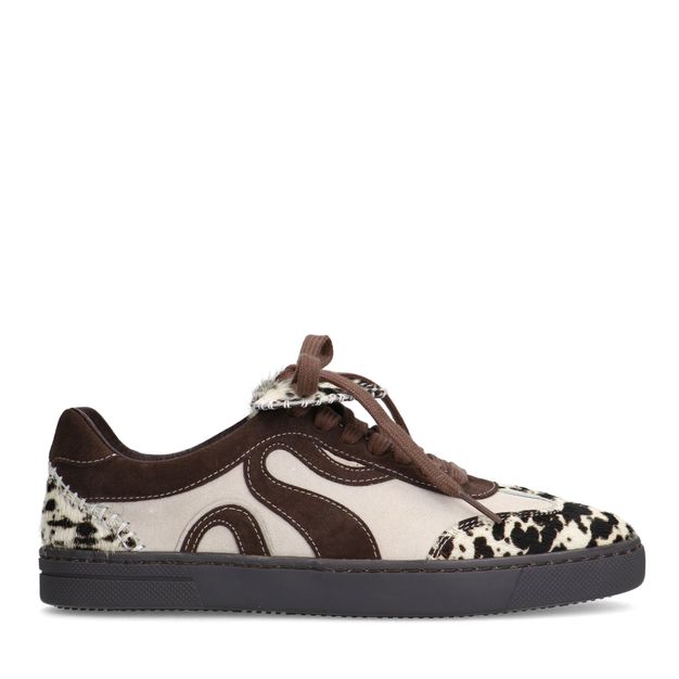 Bruine suède cow print sneakers