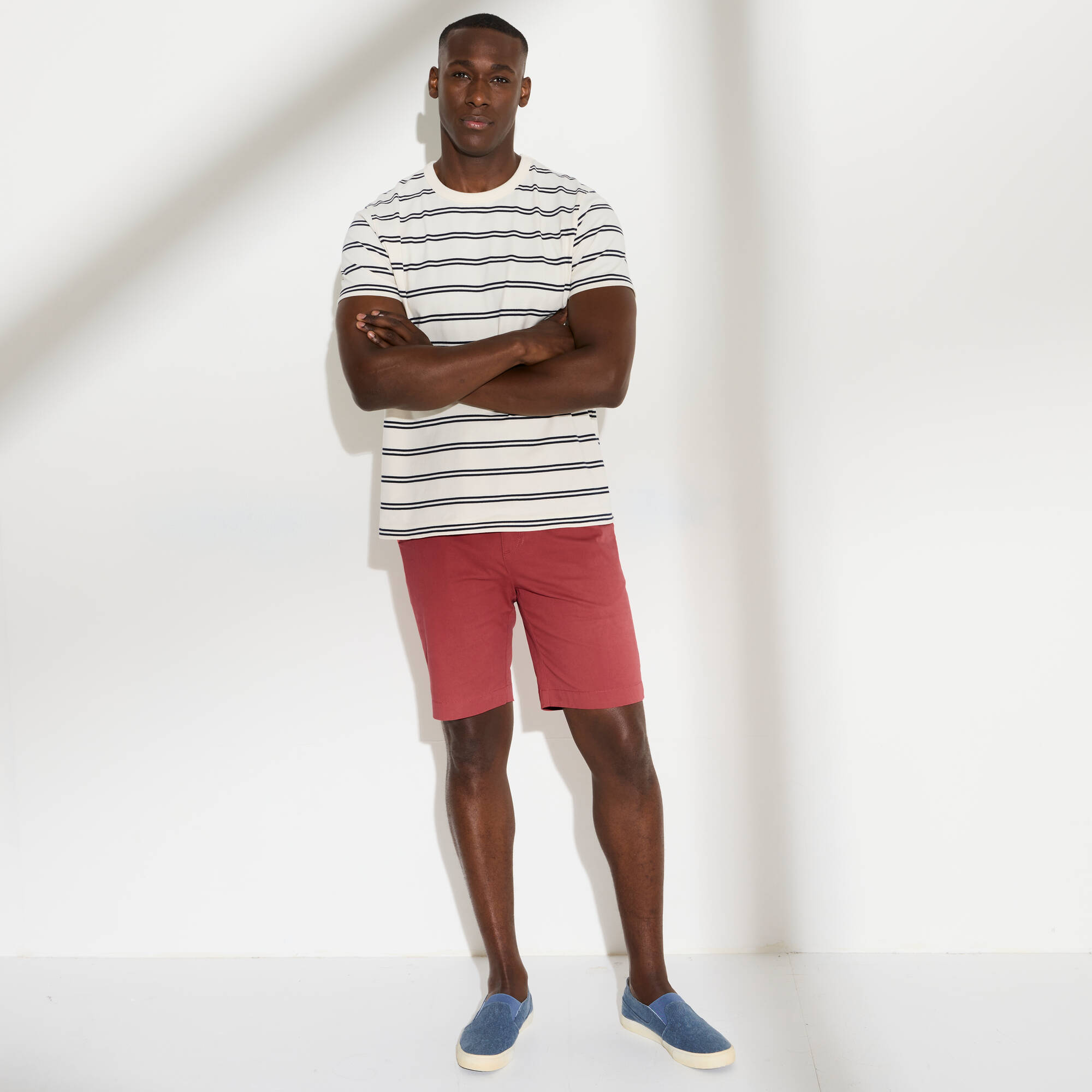 Bermuda chino arrondi sous le ventre
