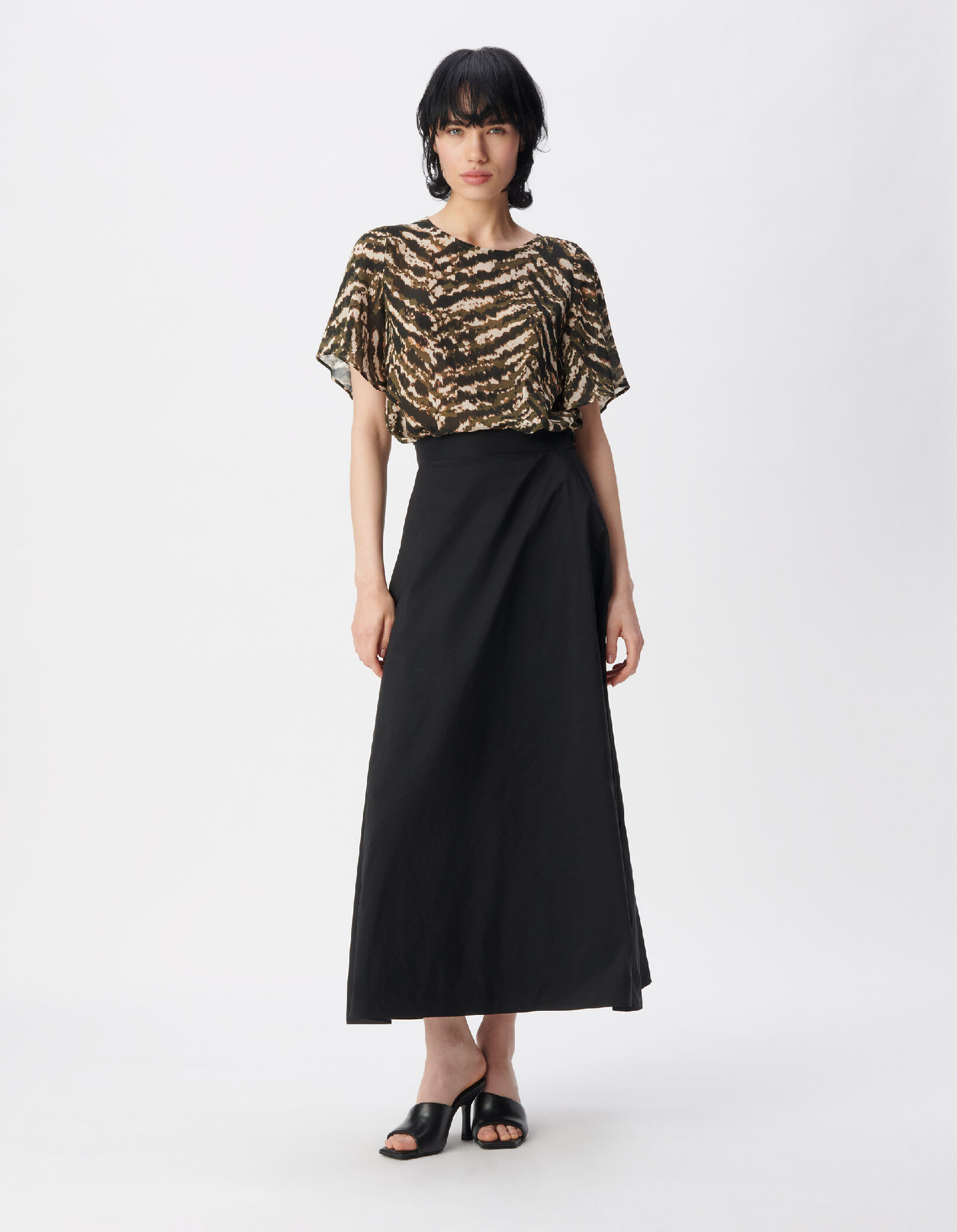 Top kaki imprimé army manches papillon Femme