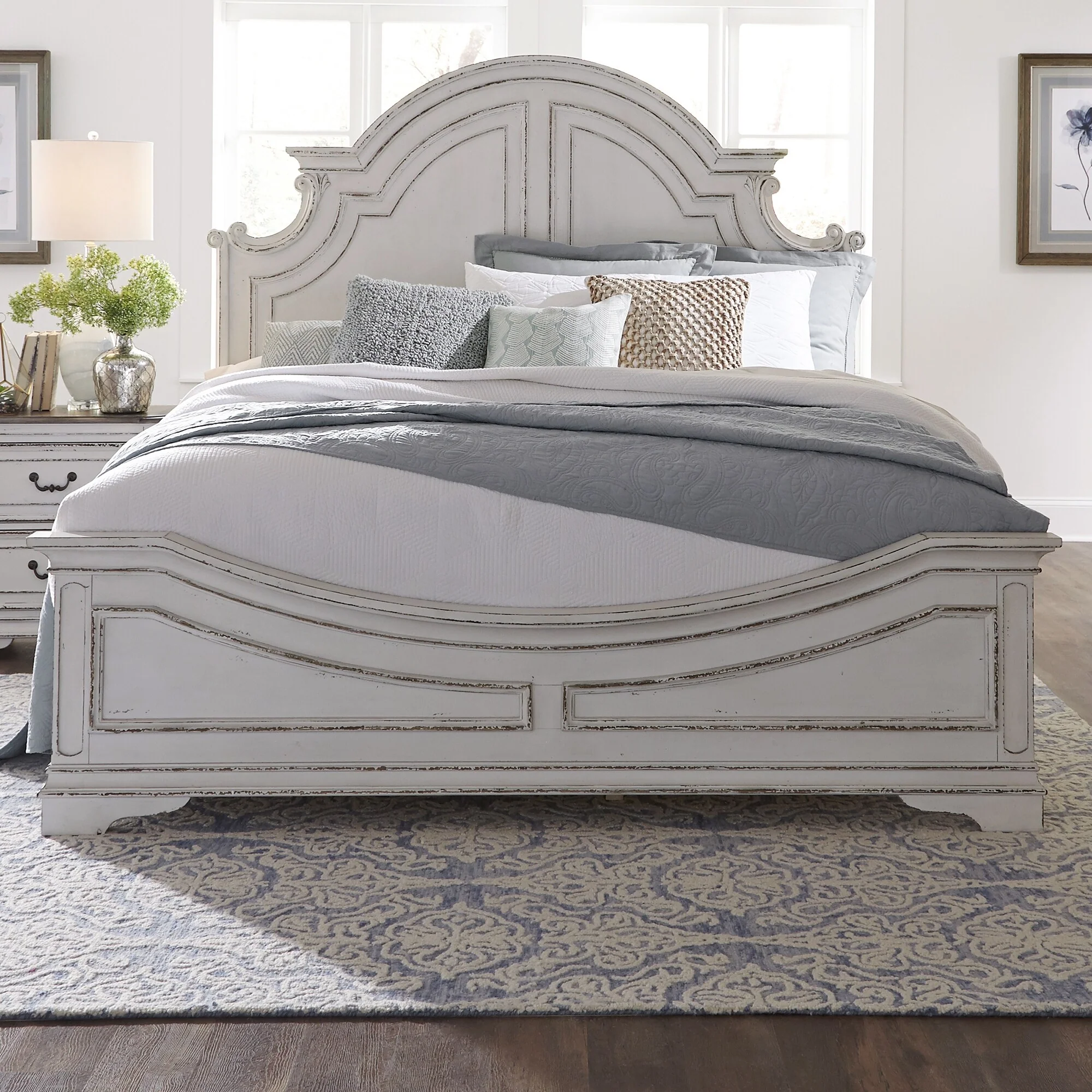 Magnolia Manor King Panel Bed