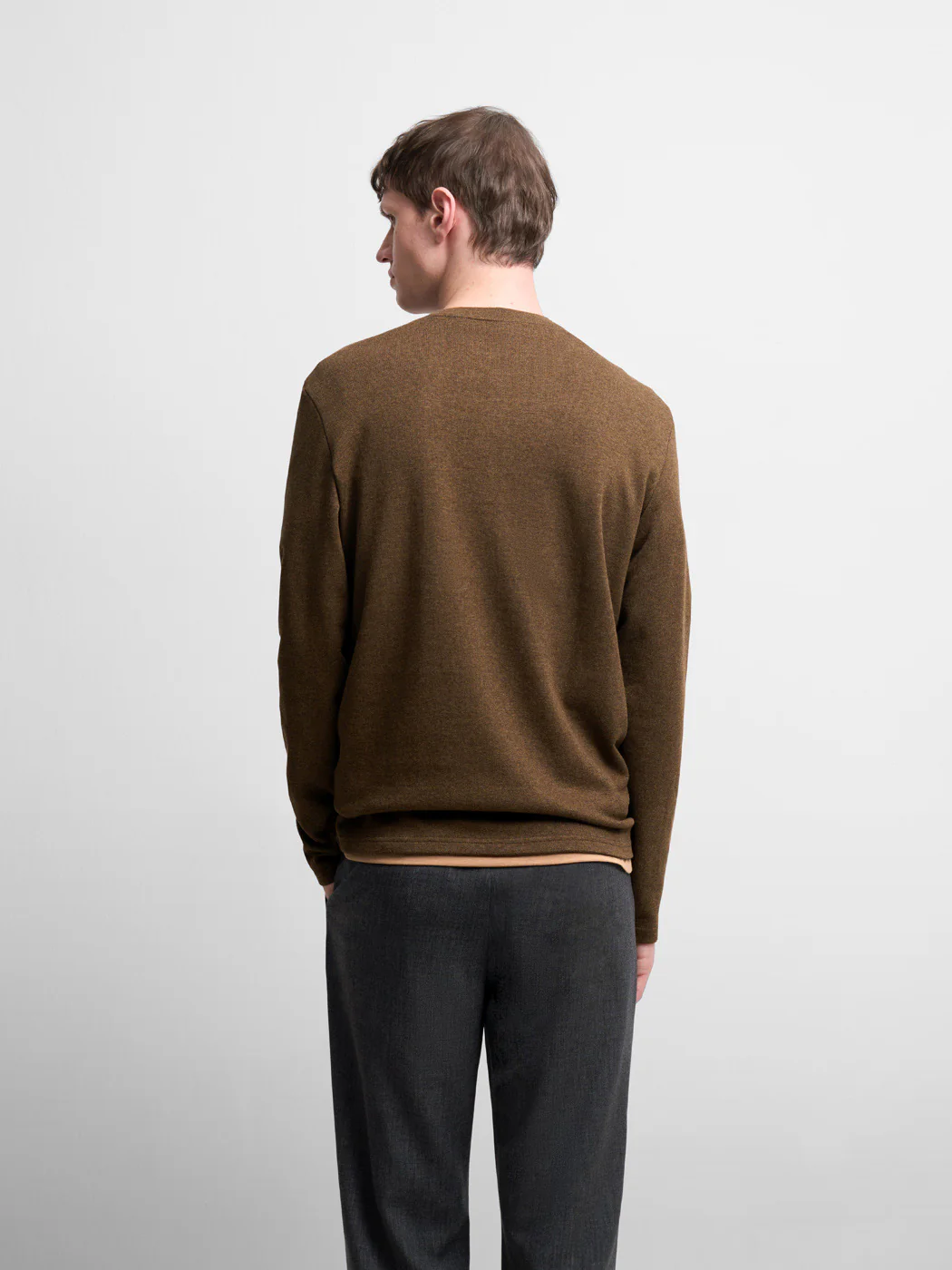 T-shirt manches longues col tunisien