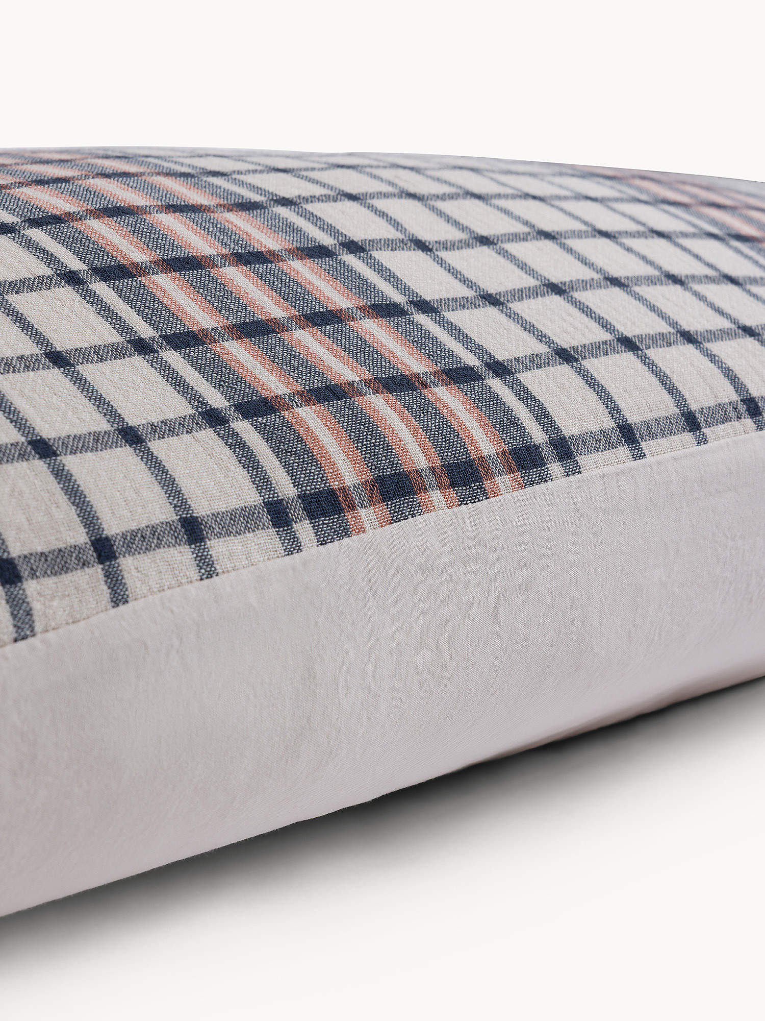 Federa in cotone lavato con lavorazione jacquard