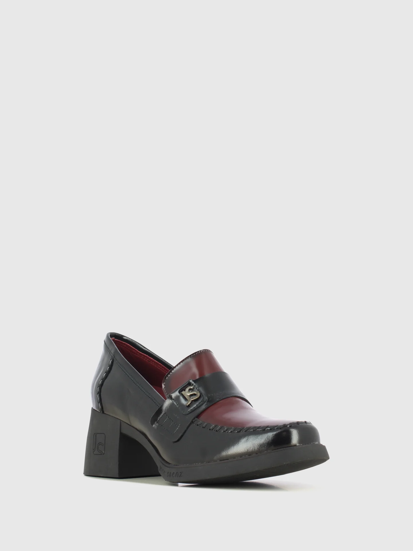 Sapatos Mocassins em Preto