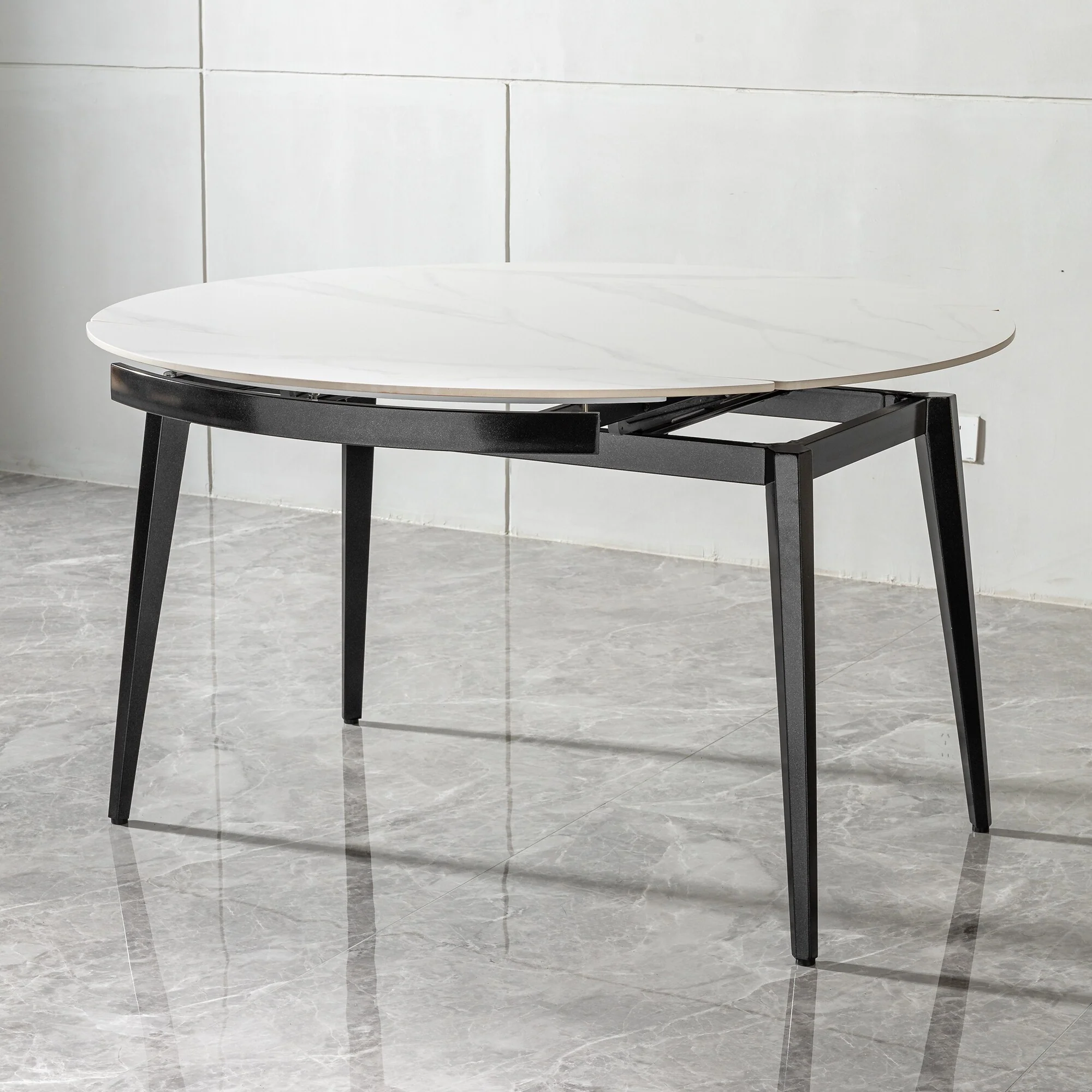 Extendable Sintered Stone Material Round Dining Table