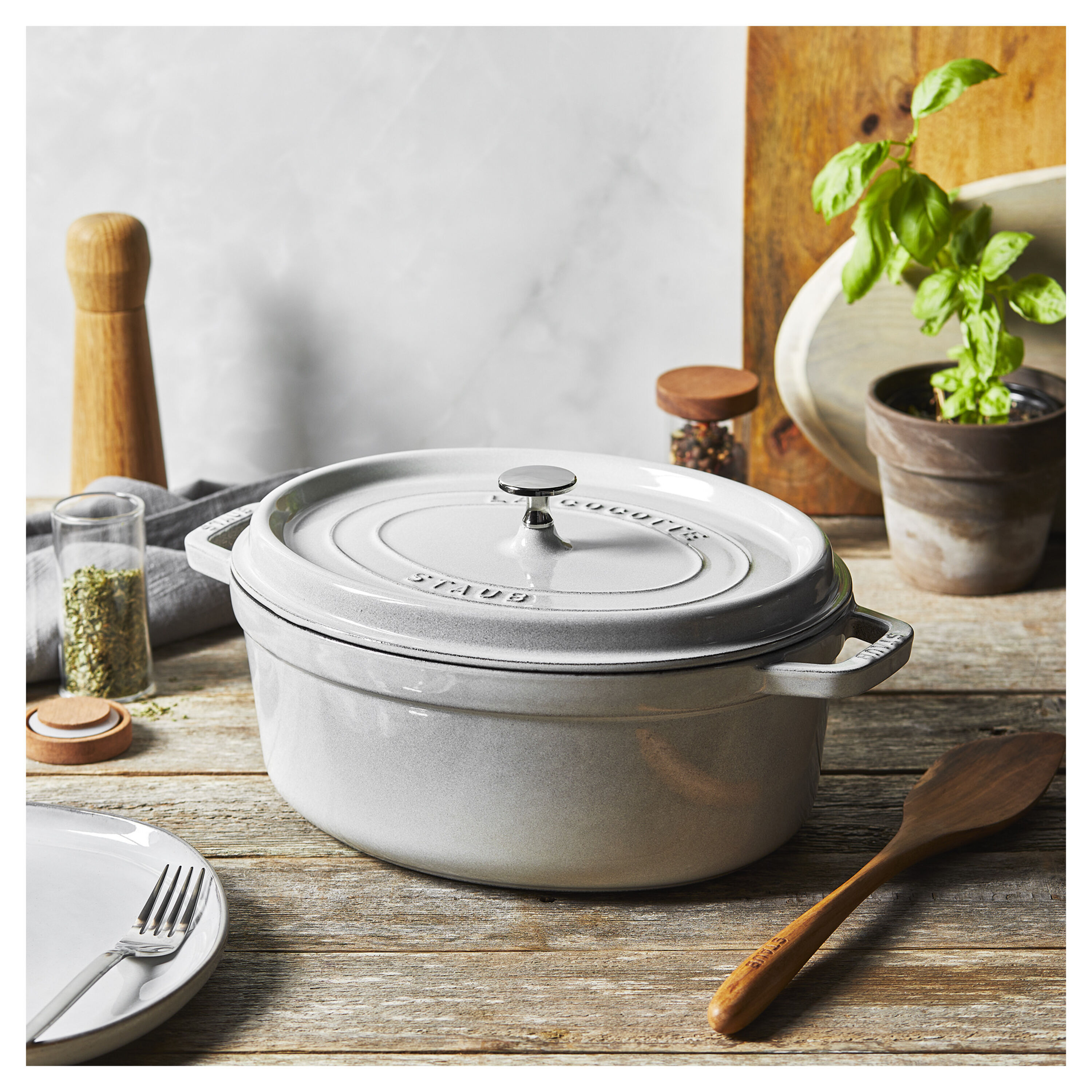 31 cm oval Cast iron Cocotte white truffle