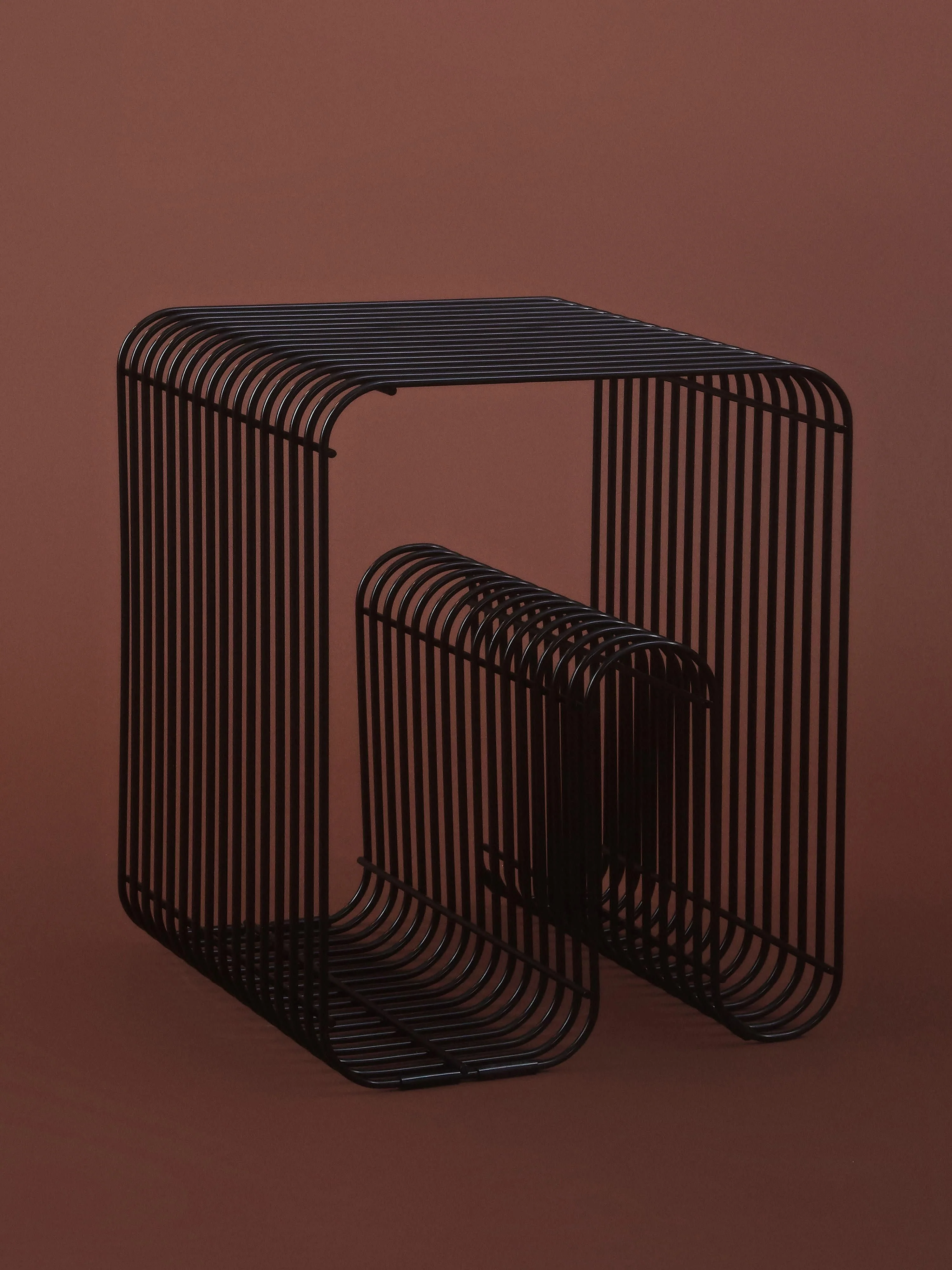 Metall-Hocker Curva