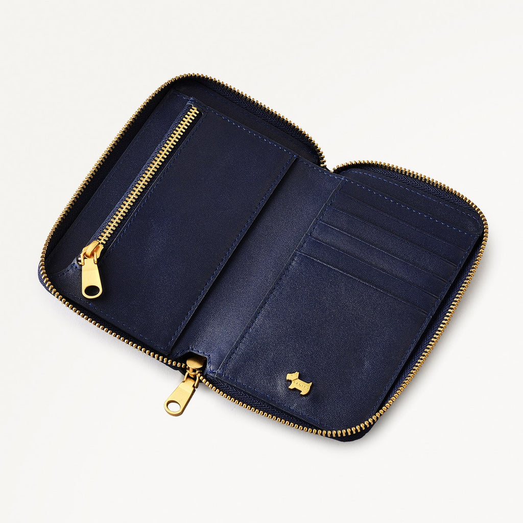 Pockets - Medium Zip Around Purse