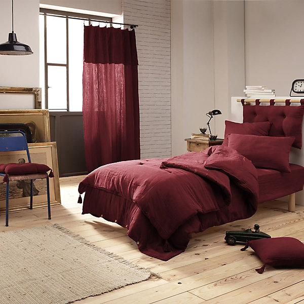 OUREA - Couvre-pied 150x150cm Capitonné Gaze de Coton Lie de Vin