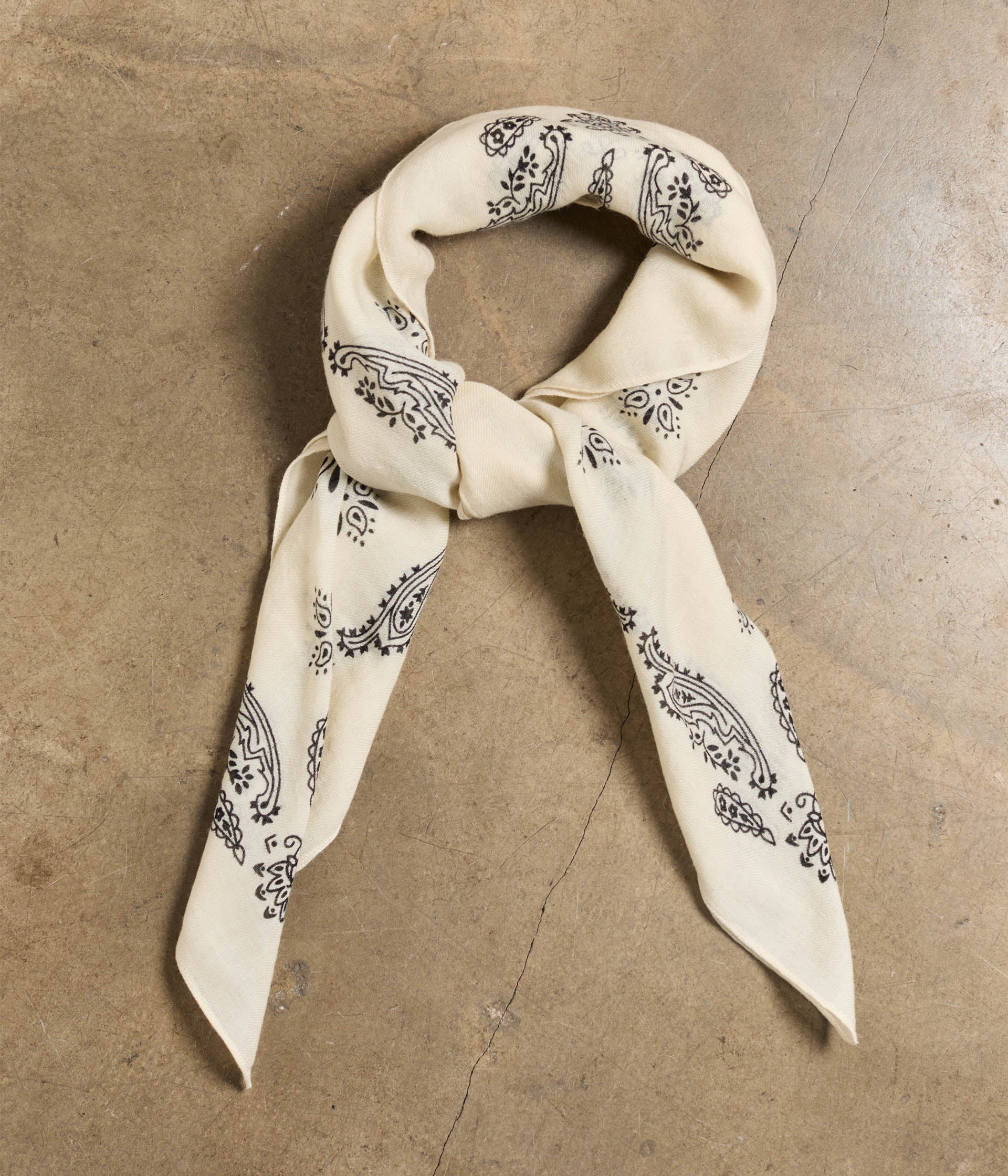 Foulard en laine écru Bandit