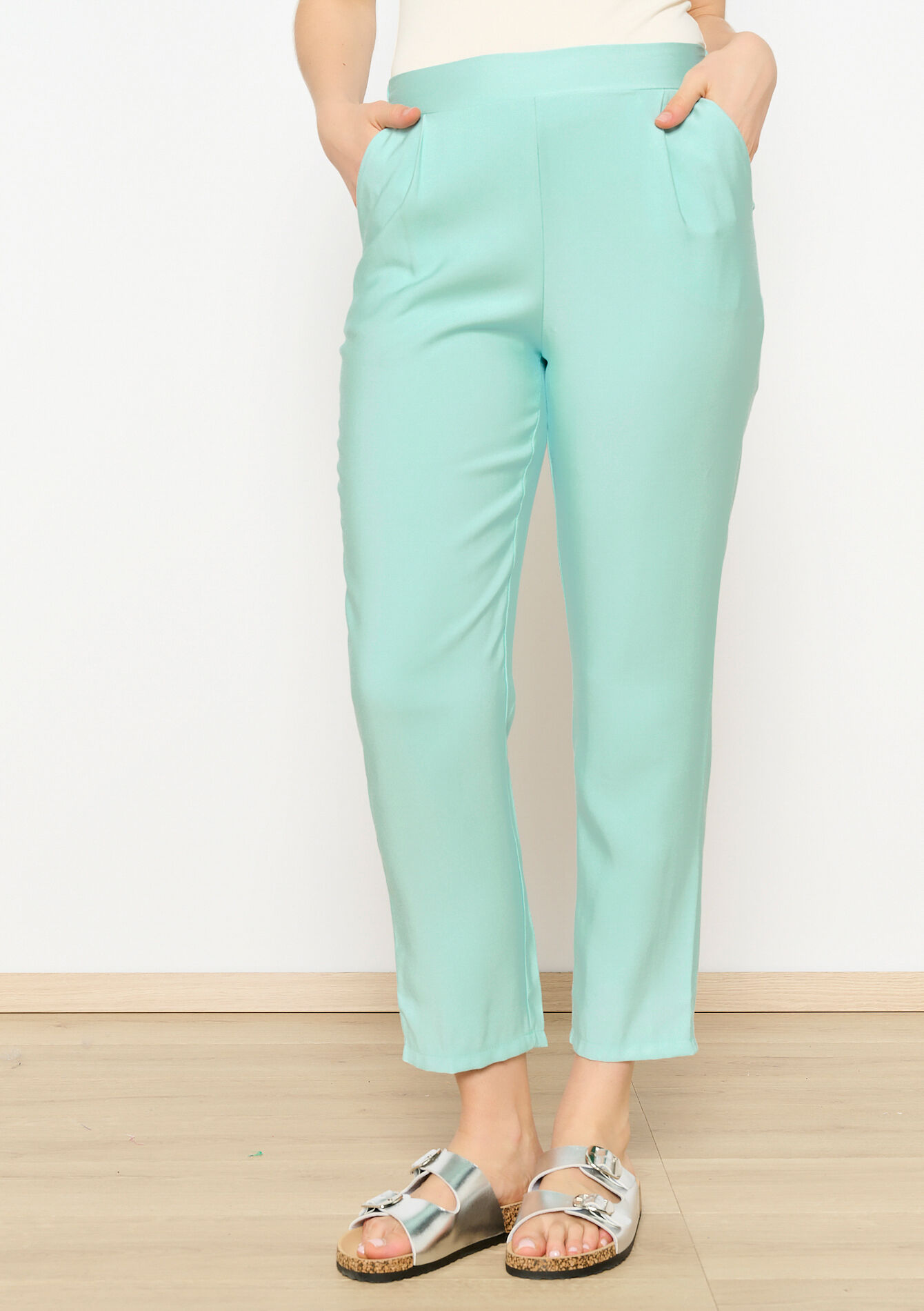 Losse broek in joggingstijl