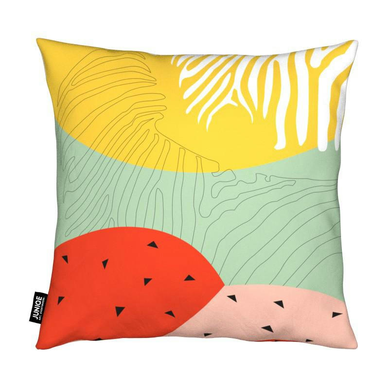 SHINY JUNGLE - Coussin en microfibre en jaune & rouge 50x50