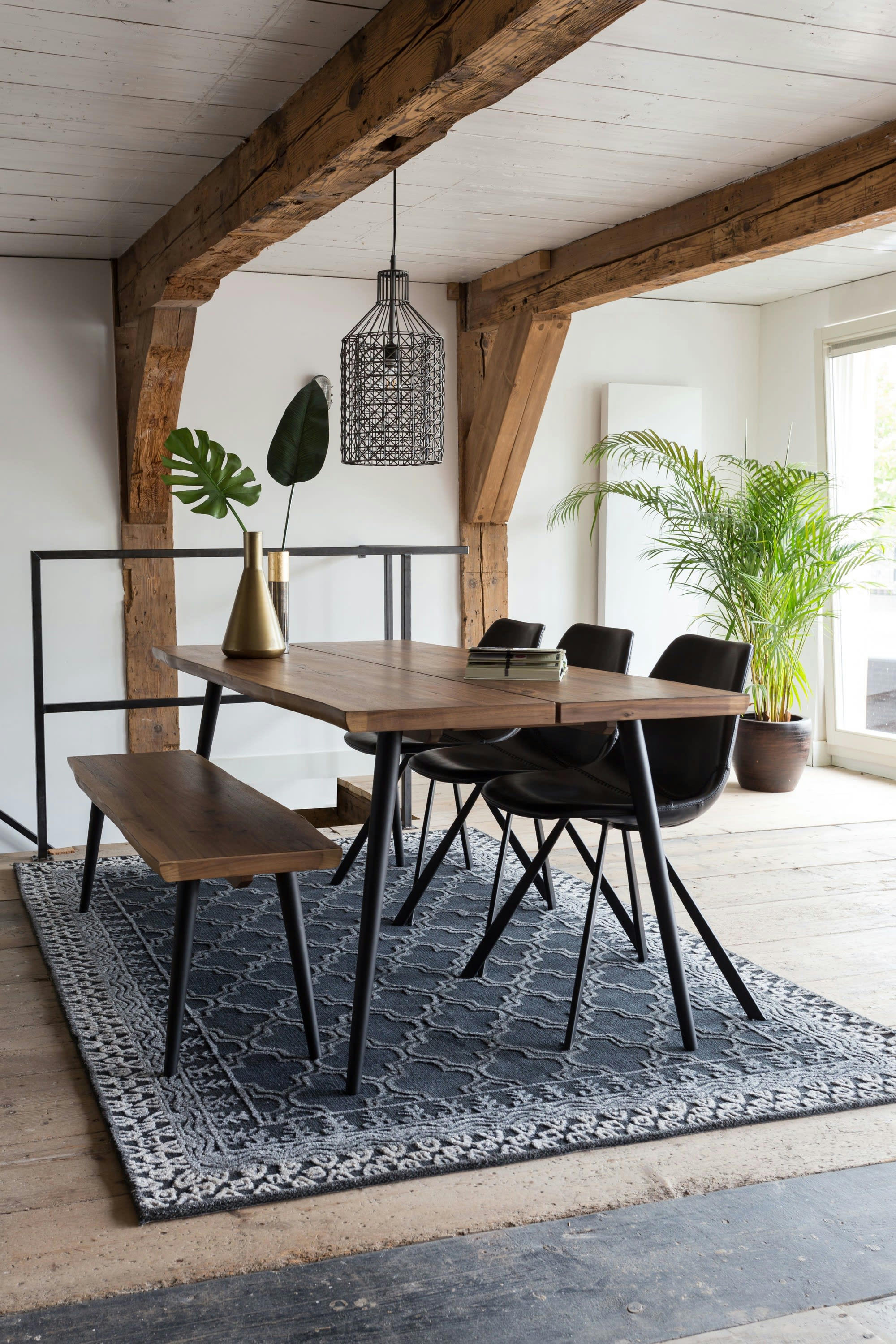 ALAGON - Table 8 places en bois marron