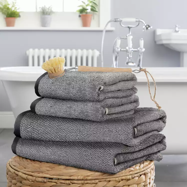 Habitat Marl 4 Piece Towel Bale - Black
