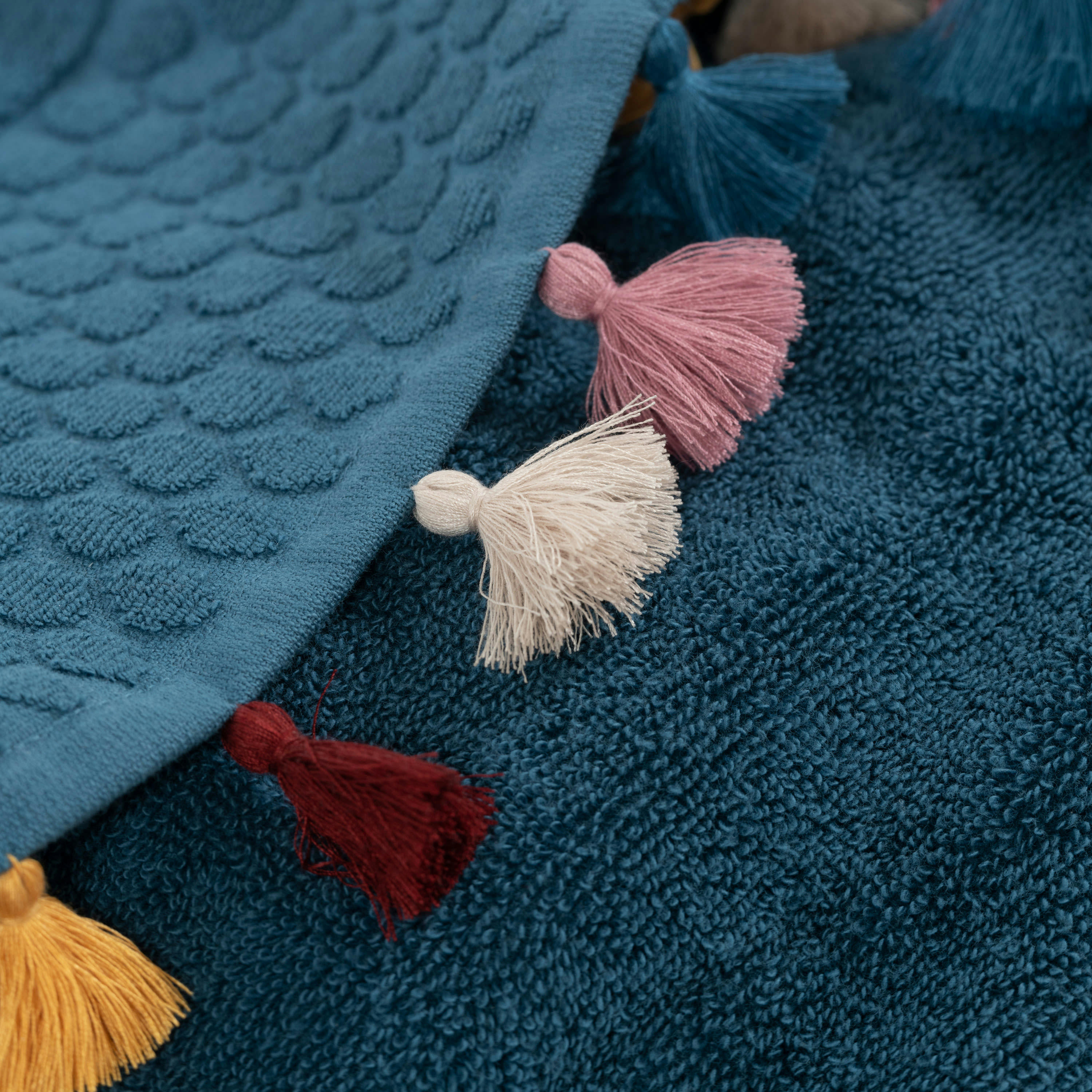 BOMBAY - Serviette de toilette coton ciselé bouclette bleu 50 x 90 cm