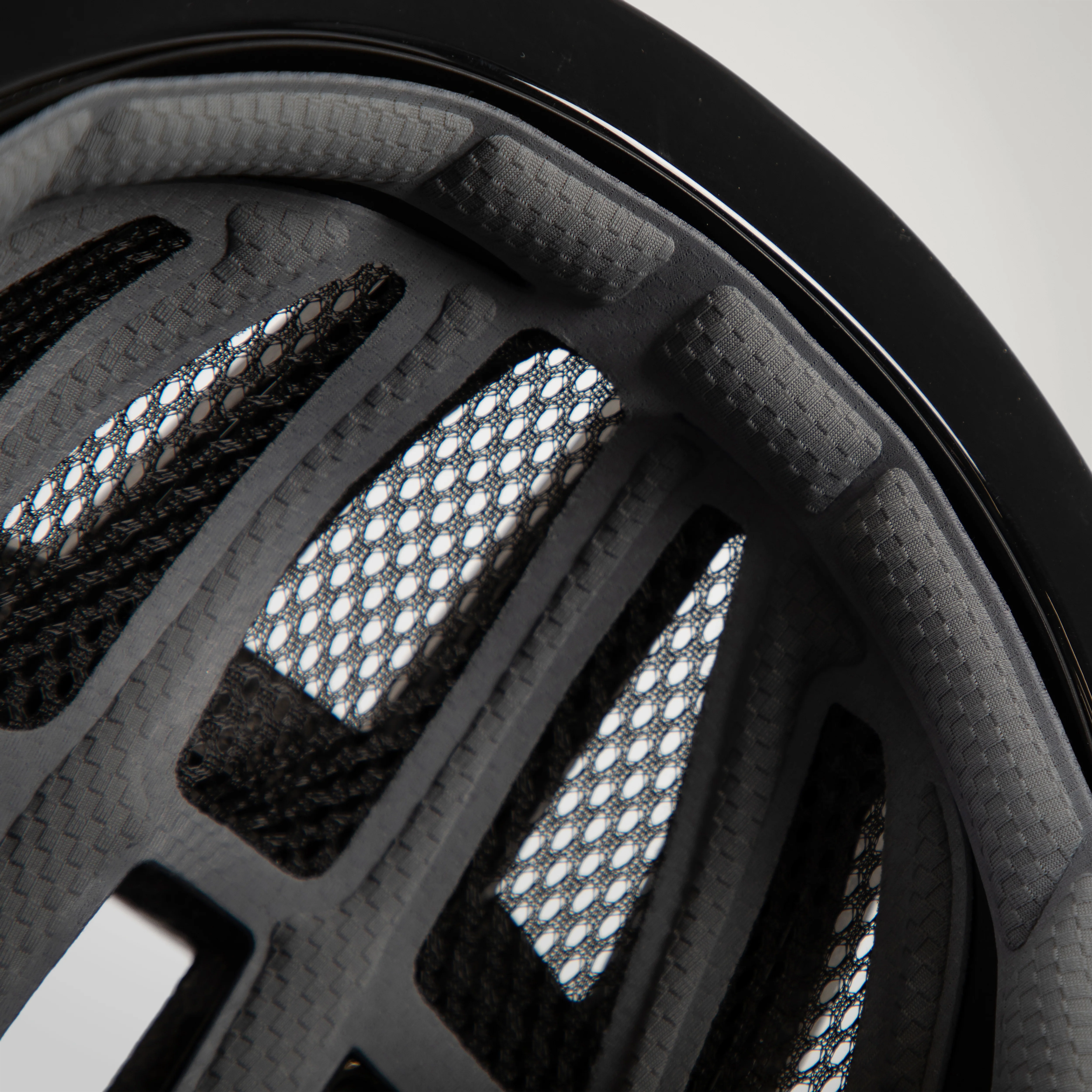 Xtract Mips® Helmet - Black
