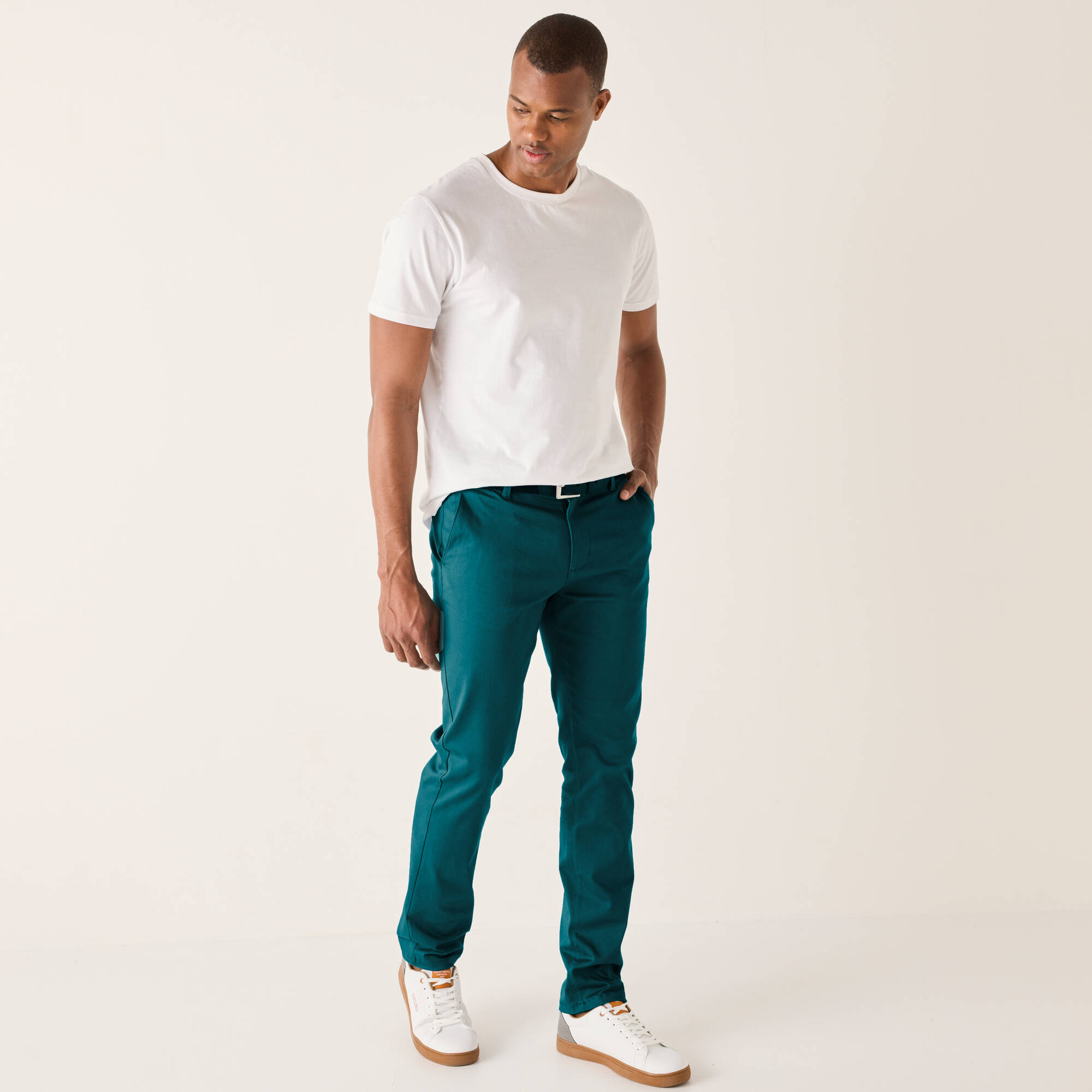 Pantalon chino élastiqué c&ocirc;tés - entrej. 82 cm