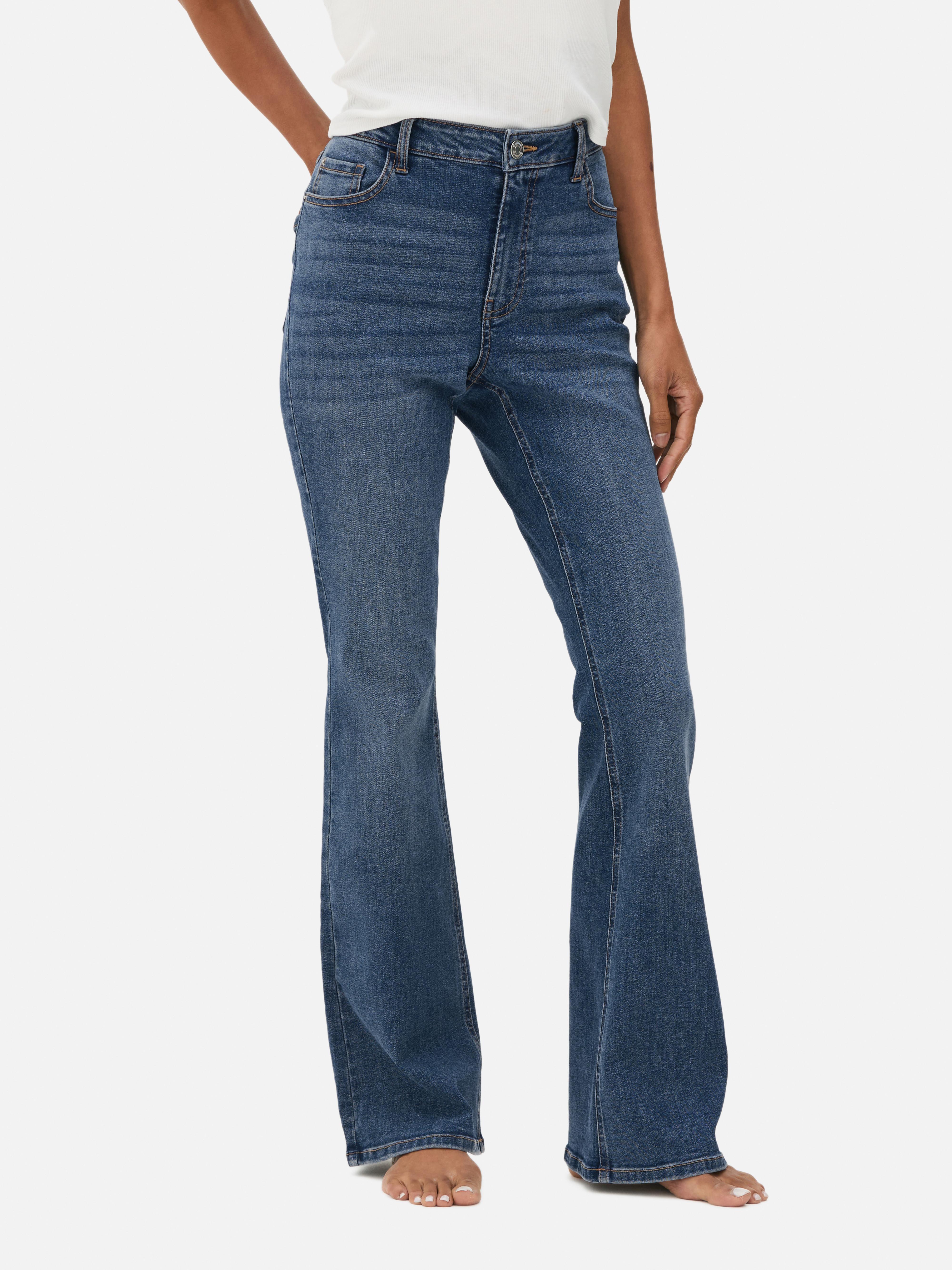 MAJOR FIND | Mid-Rise Flared Jeans