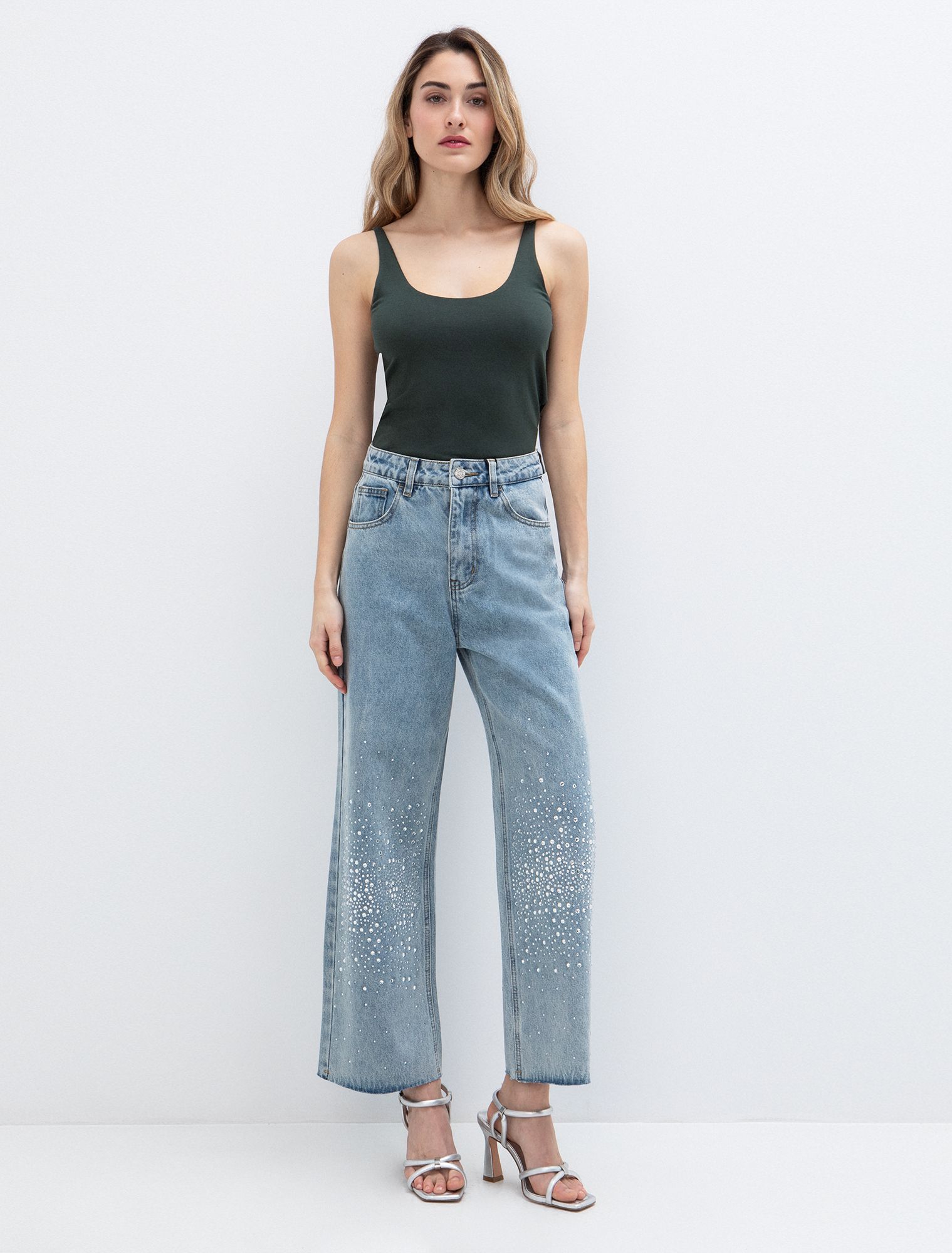 Straight-leg τζιν με κρύσταλλα