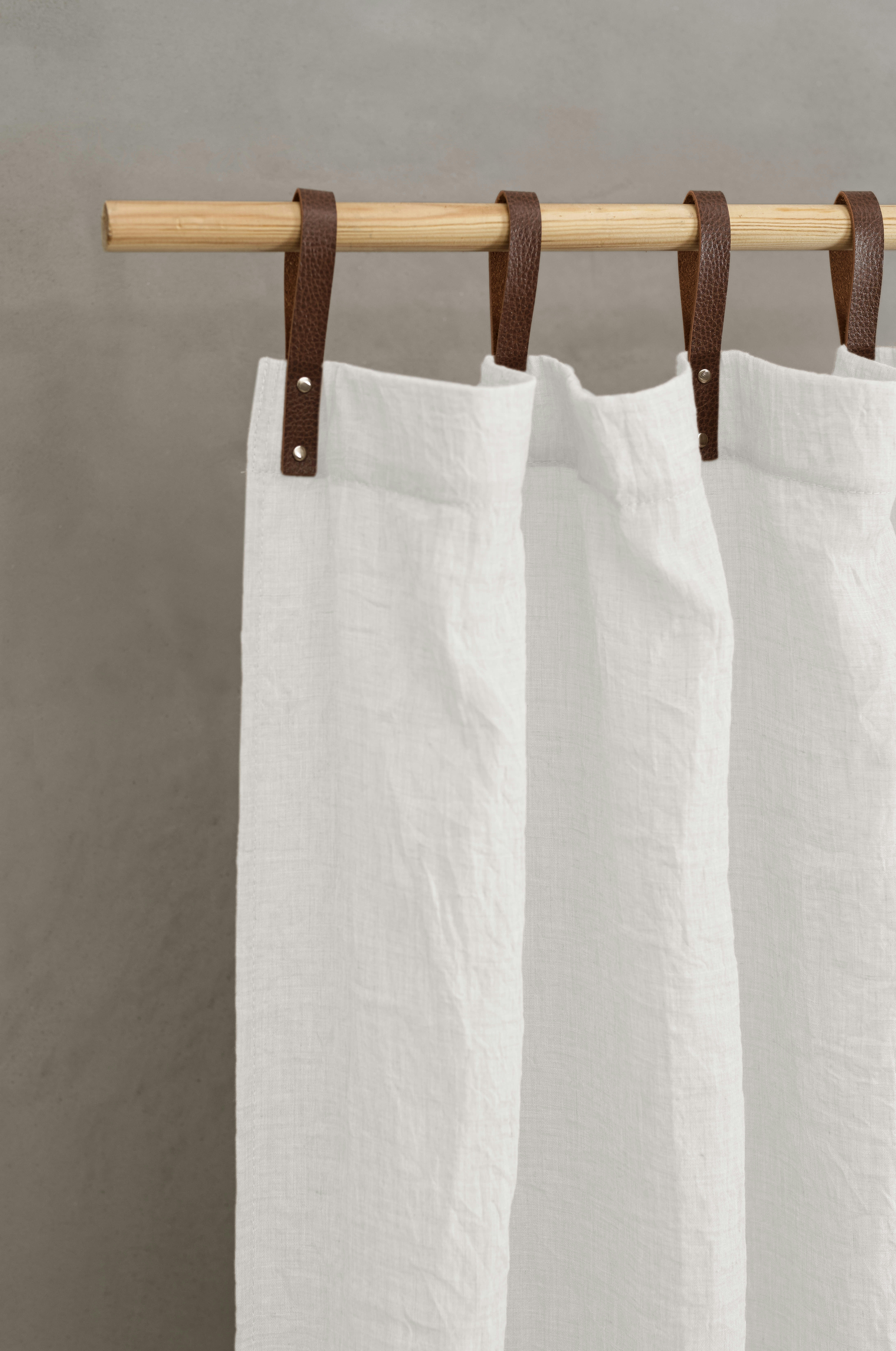 EVI - Panneau voilage finition pattes aspect cuir blanc 245 x 135