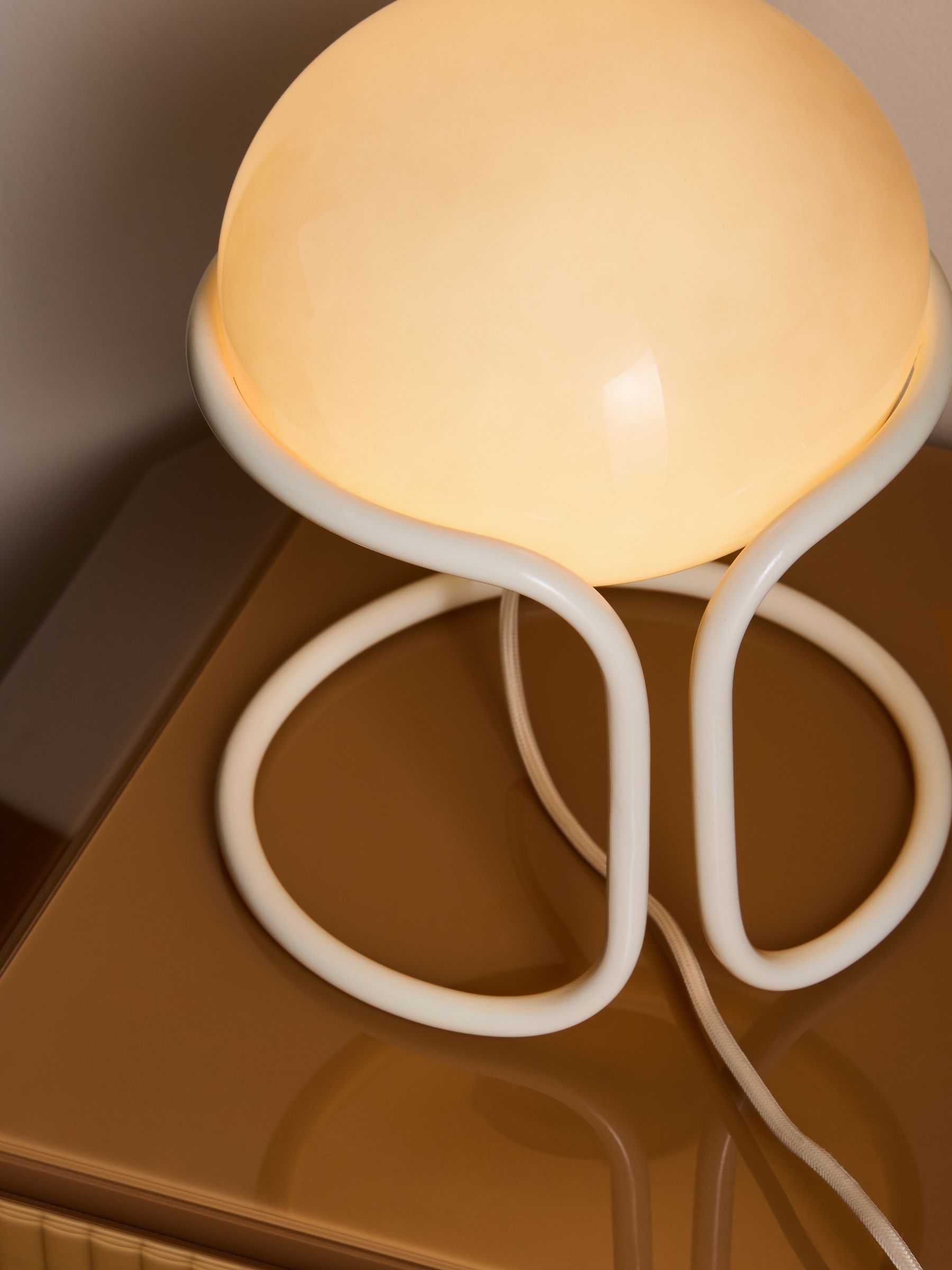 Piper Table Lamp in Cream