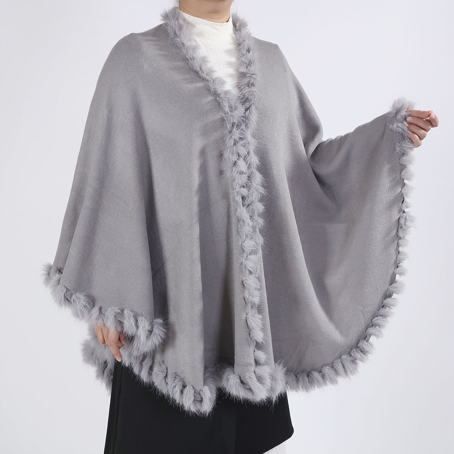 PEACH ACCESSORIES Soft Knitted Cape with Plush Faux Fur Edging