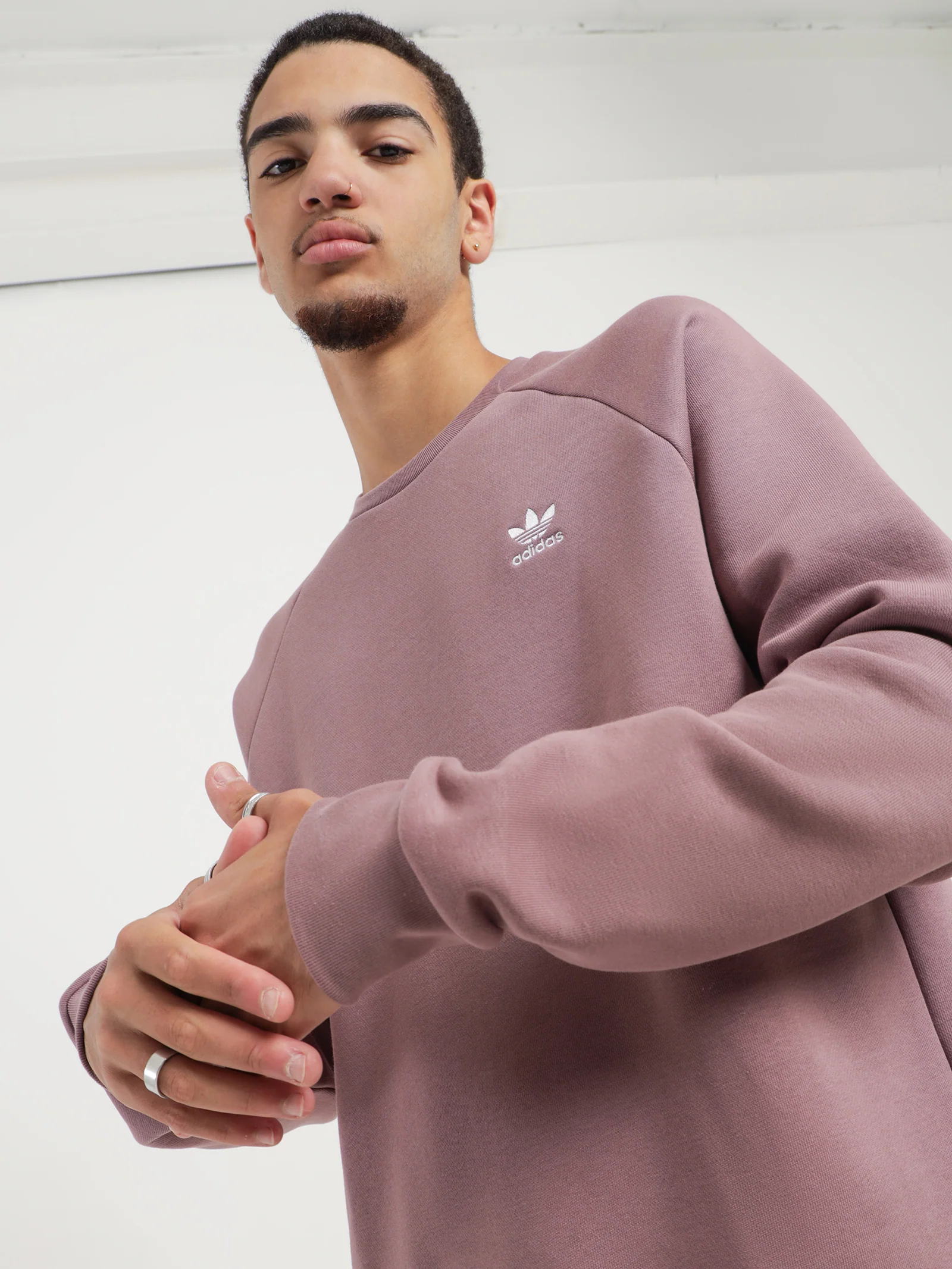 Adicolor Essentials Trefoil Crewneck Sweatshirt