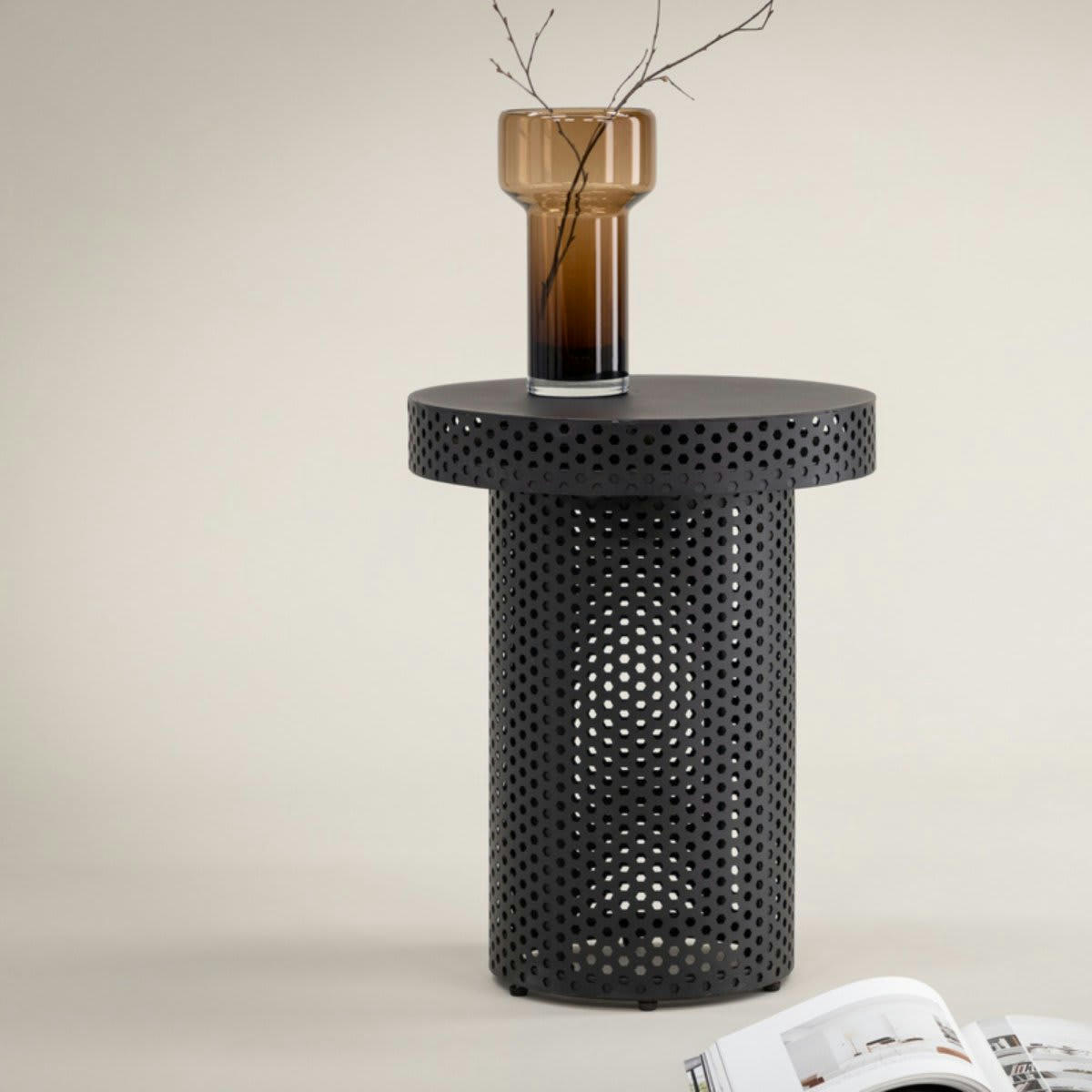 ADLEY - Table d'appoint ronde en métal noir