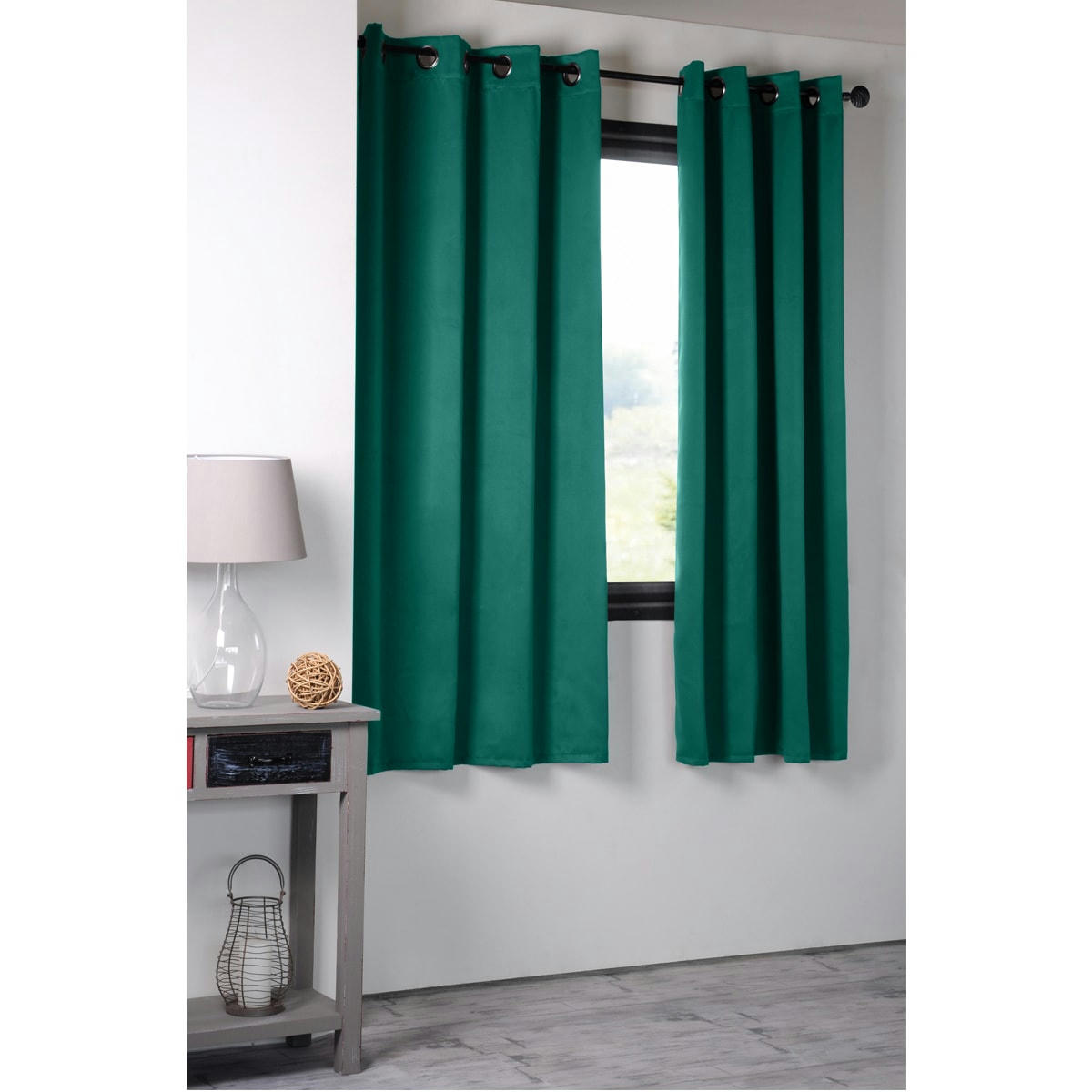- Rideau occultant uni 210gr/m2 polyester vert emeraude 135x180 cm