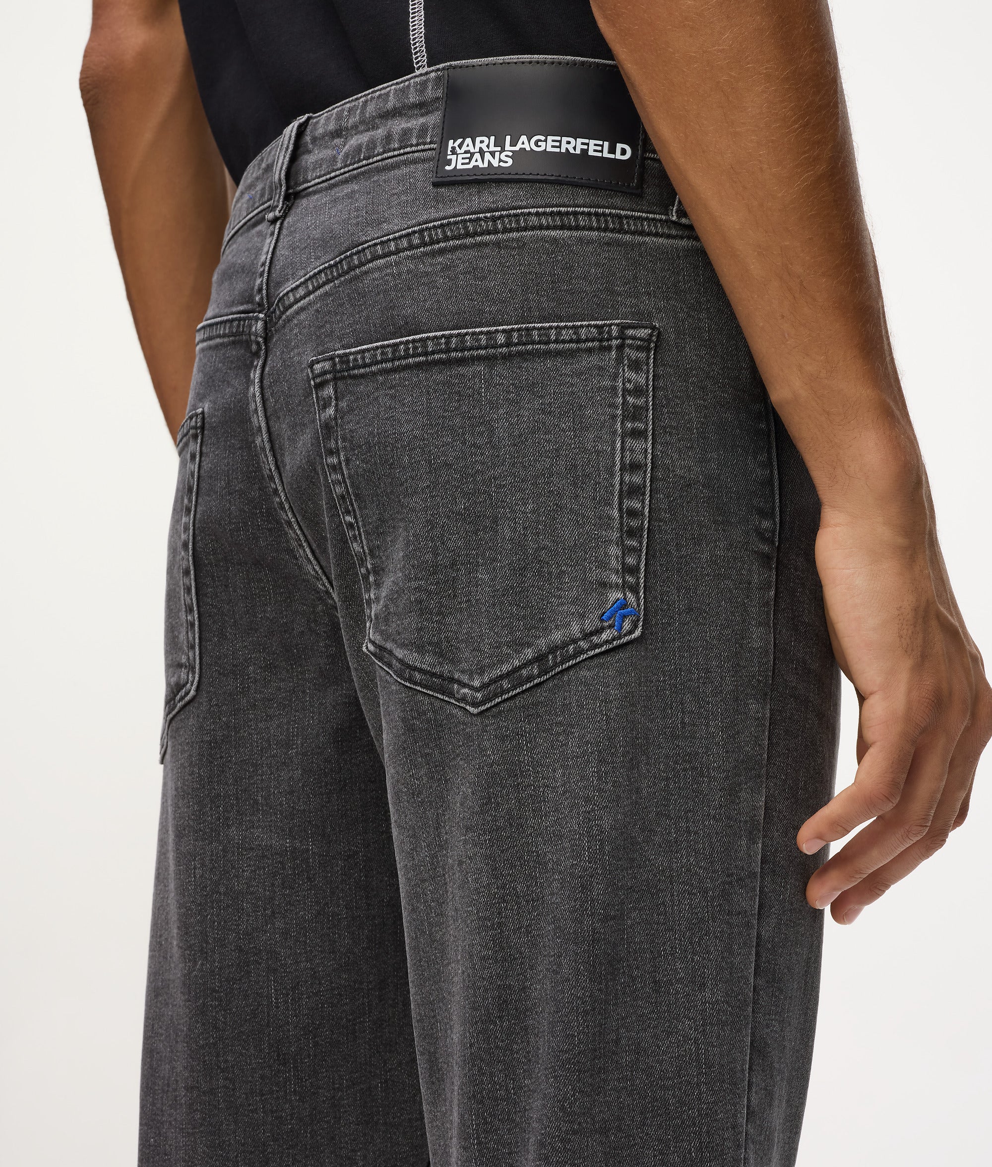 Jean slim effet délavé