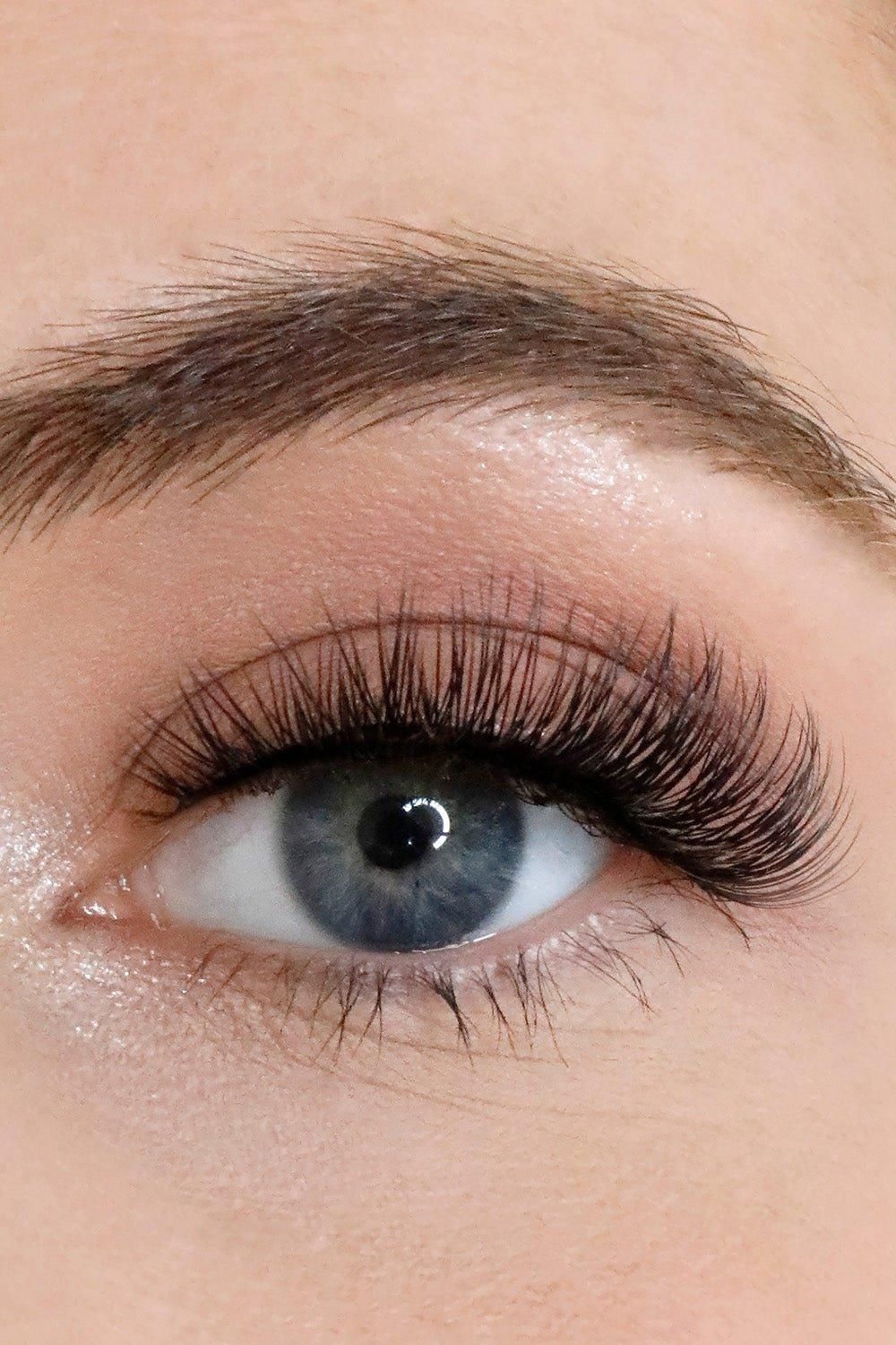 Lola's Lashes Russian "Queen Me" Strip Lashes