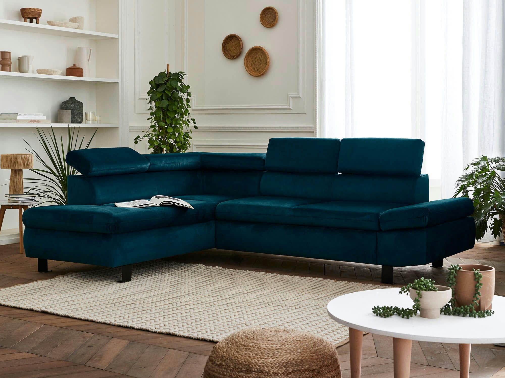 NAIROBI - Canapé d'angle gauche convertible 5 places en velours bleu canard