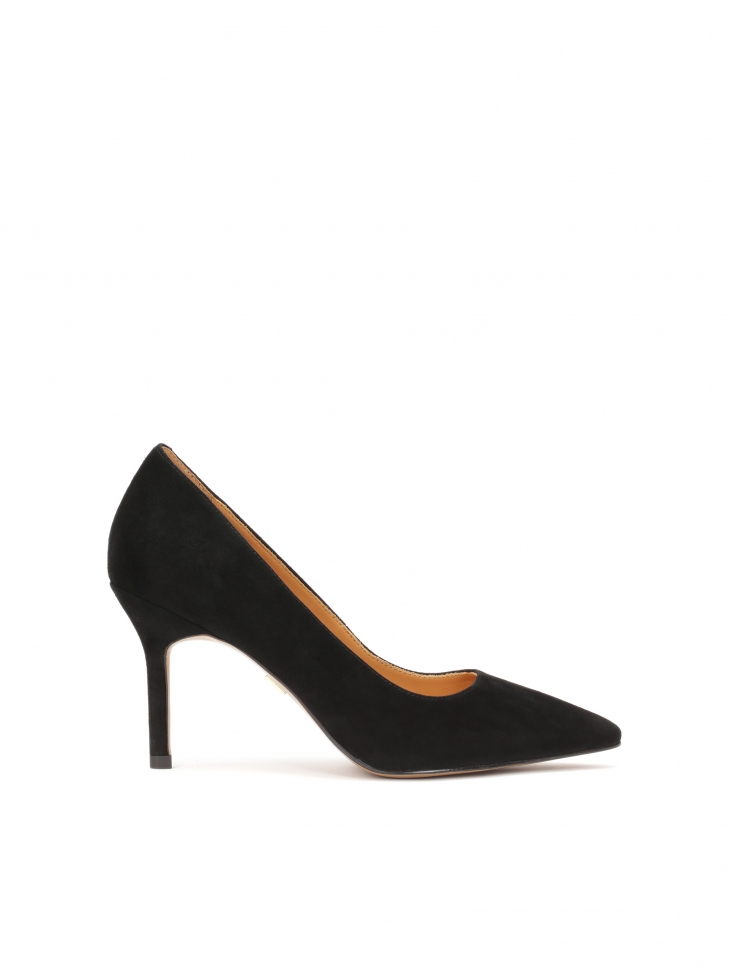 Black suede minimal pumps