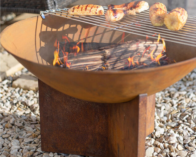 Kala Rustic Fire Pit with Half Grill