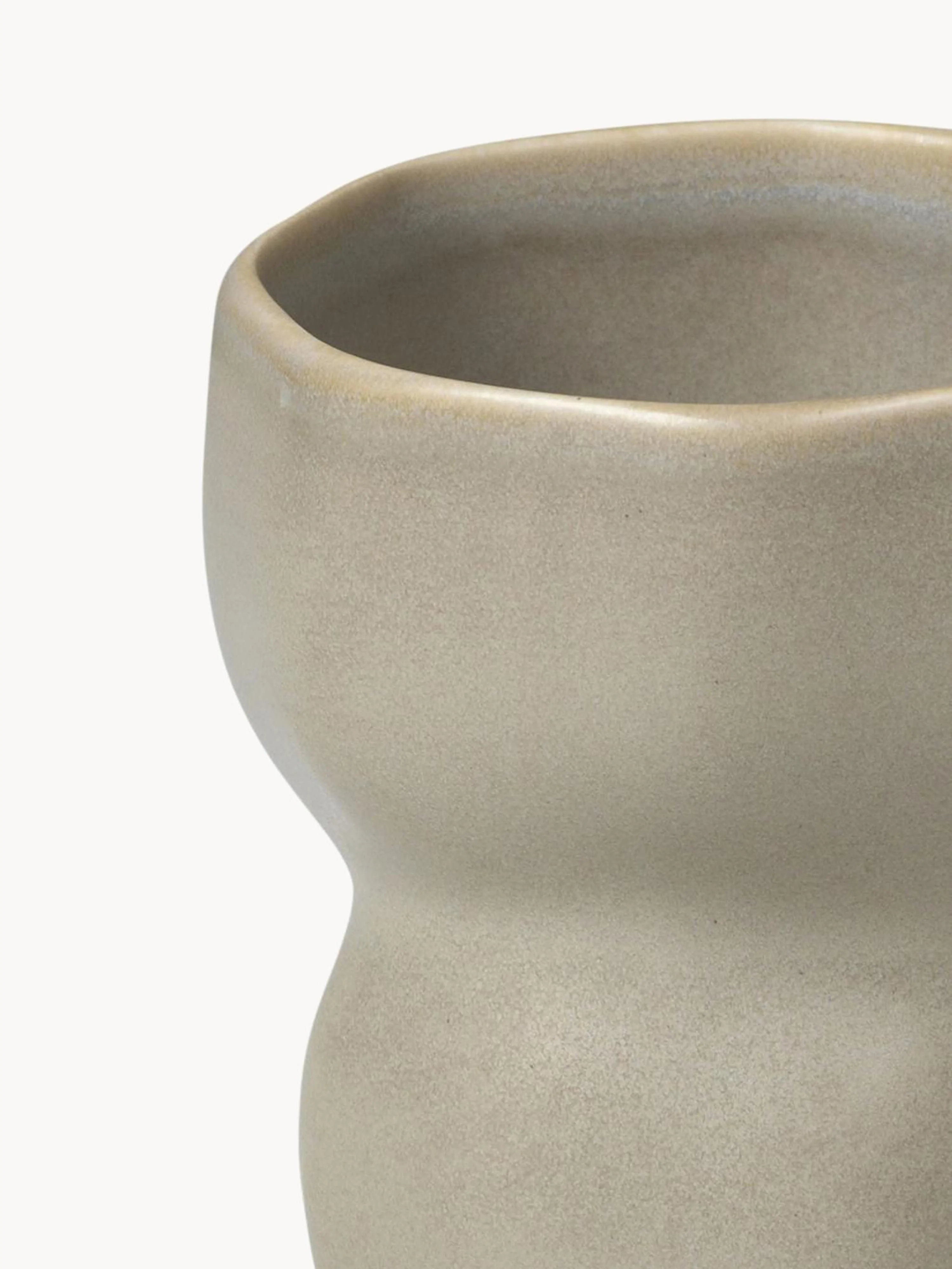 Handgefertigte Tasse Limfjord in organischer Form