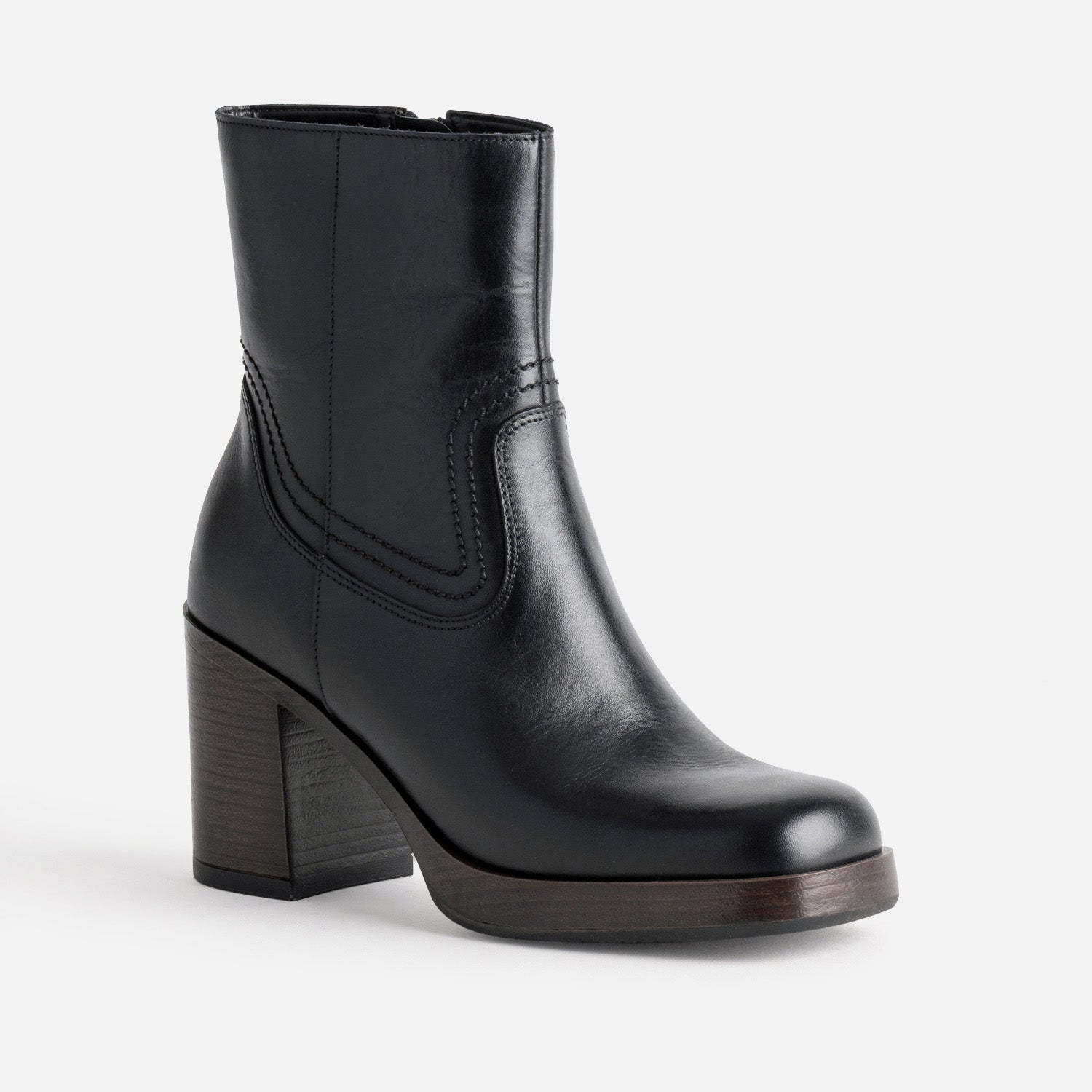 Boots à talon noir en cuir
