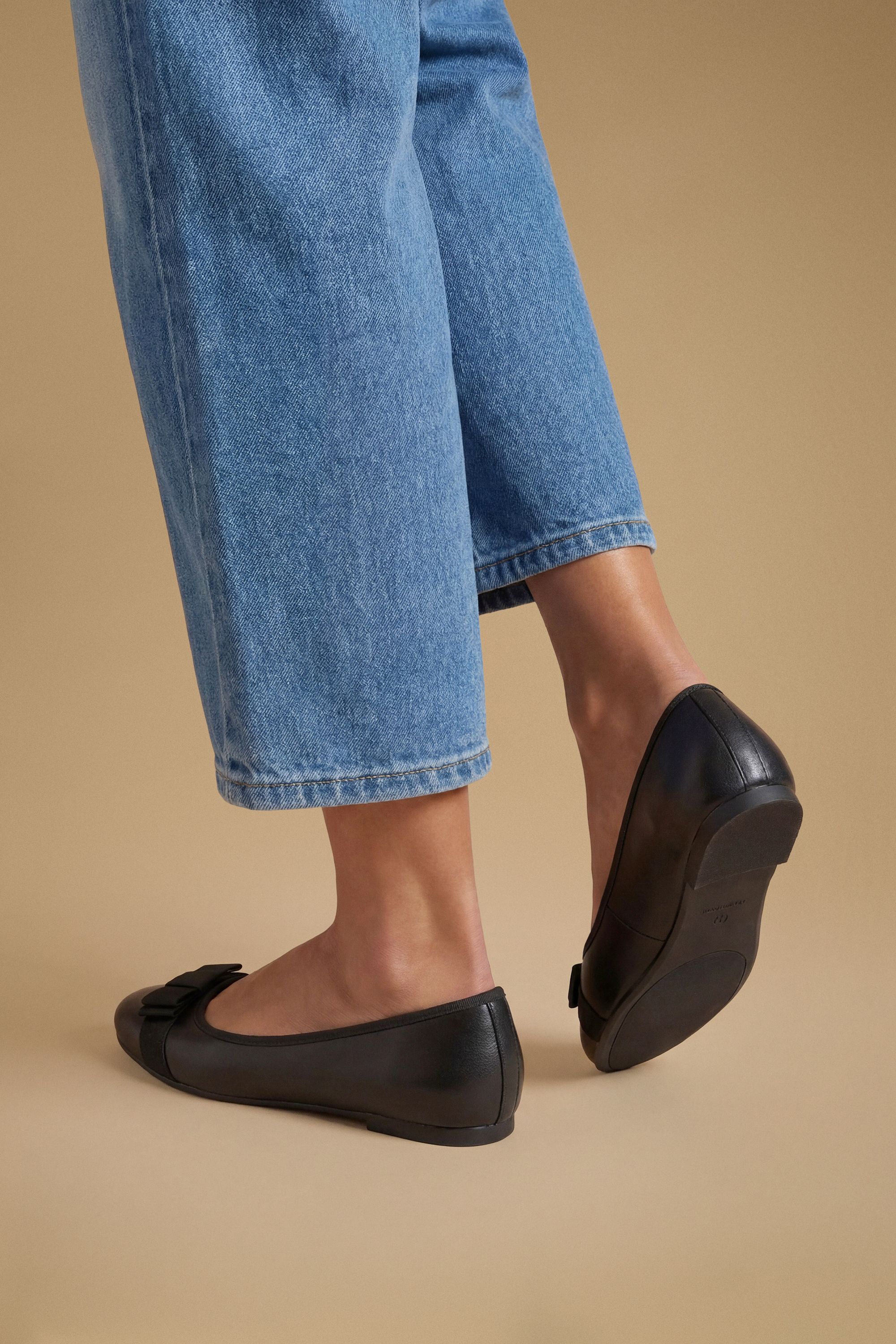 Dorothy Perkins Wide Fit Paris Bow Detail Ballet Pumps