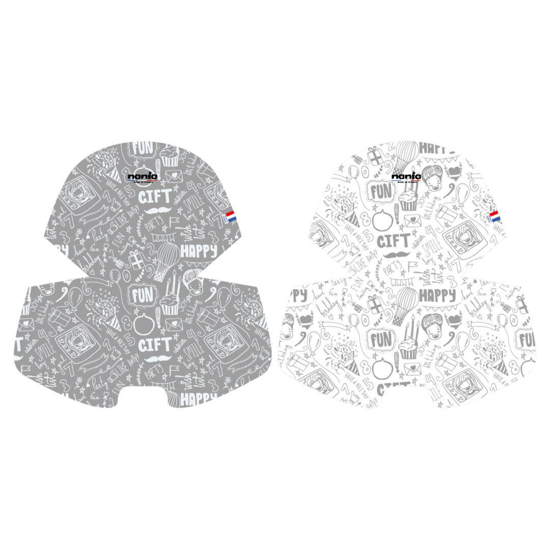 - Chaise haute blanche et hêtre coussin décor typo