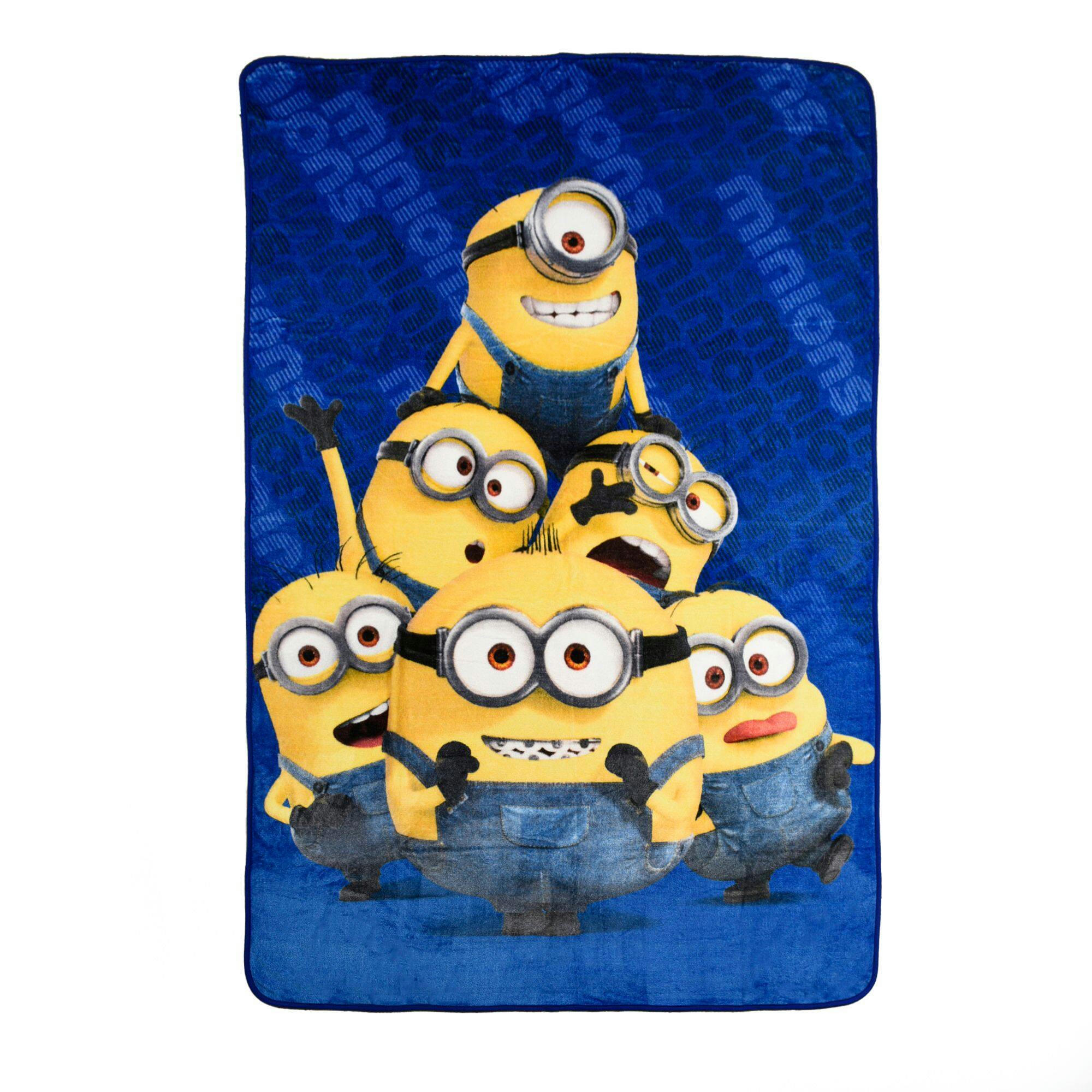 Nemcor Despicable Me Minions Oversized Fleece Blanket, 60 x 90-in