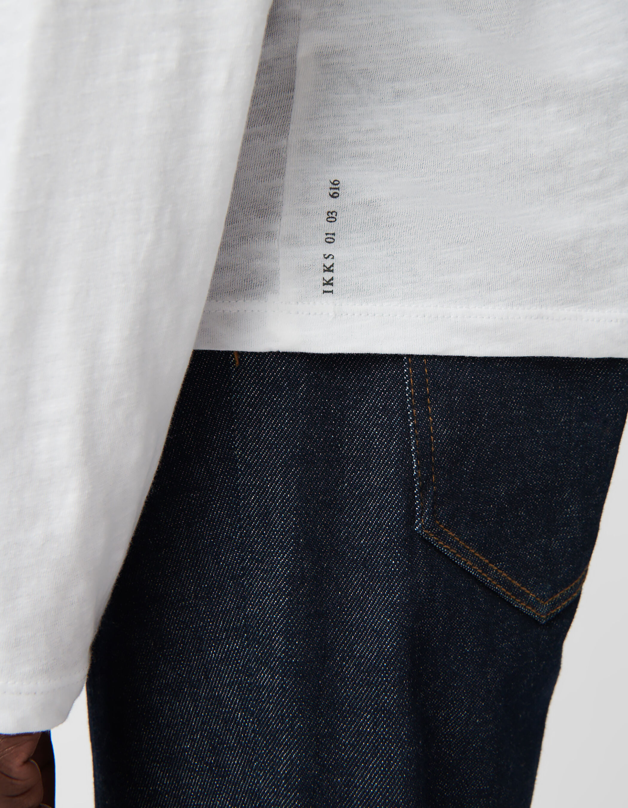 T-shirt L'Essentiel blanc col rond à manches longues Homme