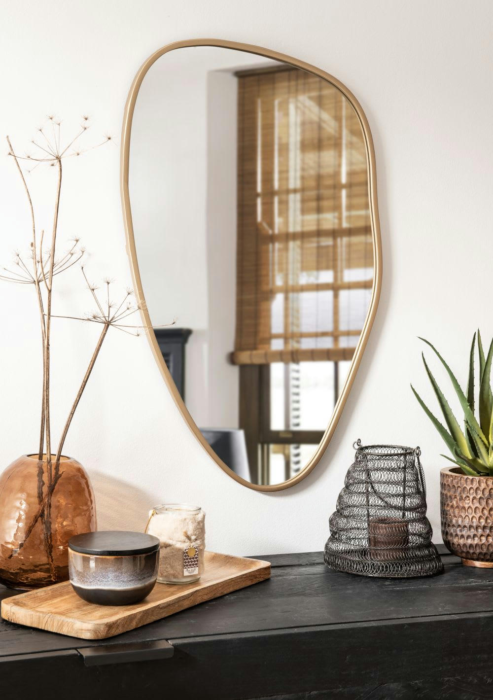 GUNNAR - Miroir organique en métal doré 46x79