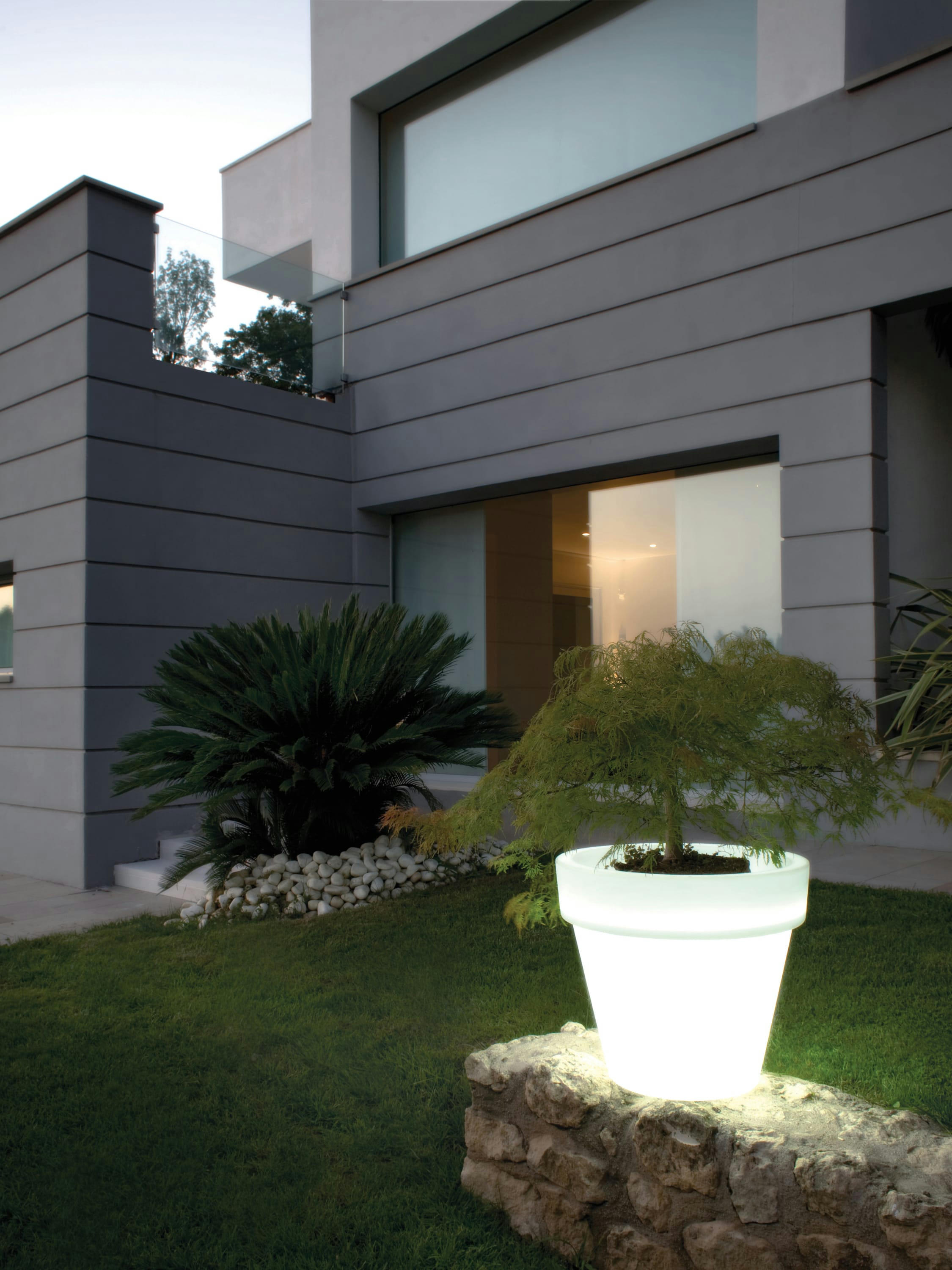 BORDATO LISCIO - Pot à fleur éclairé en résine recyclable neutre D58cm