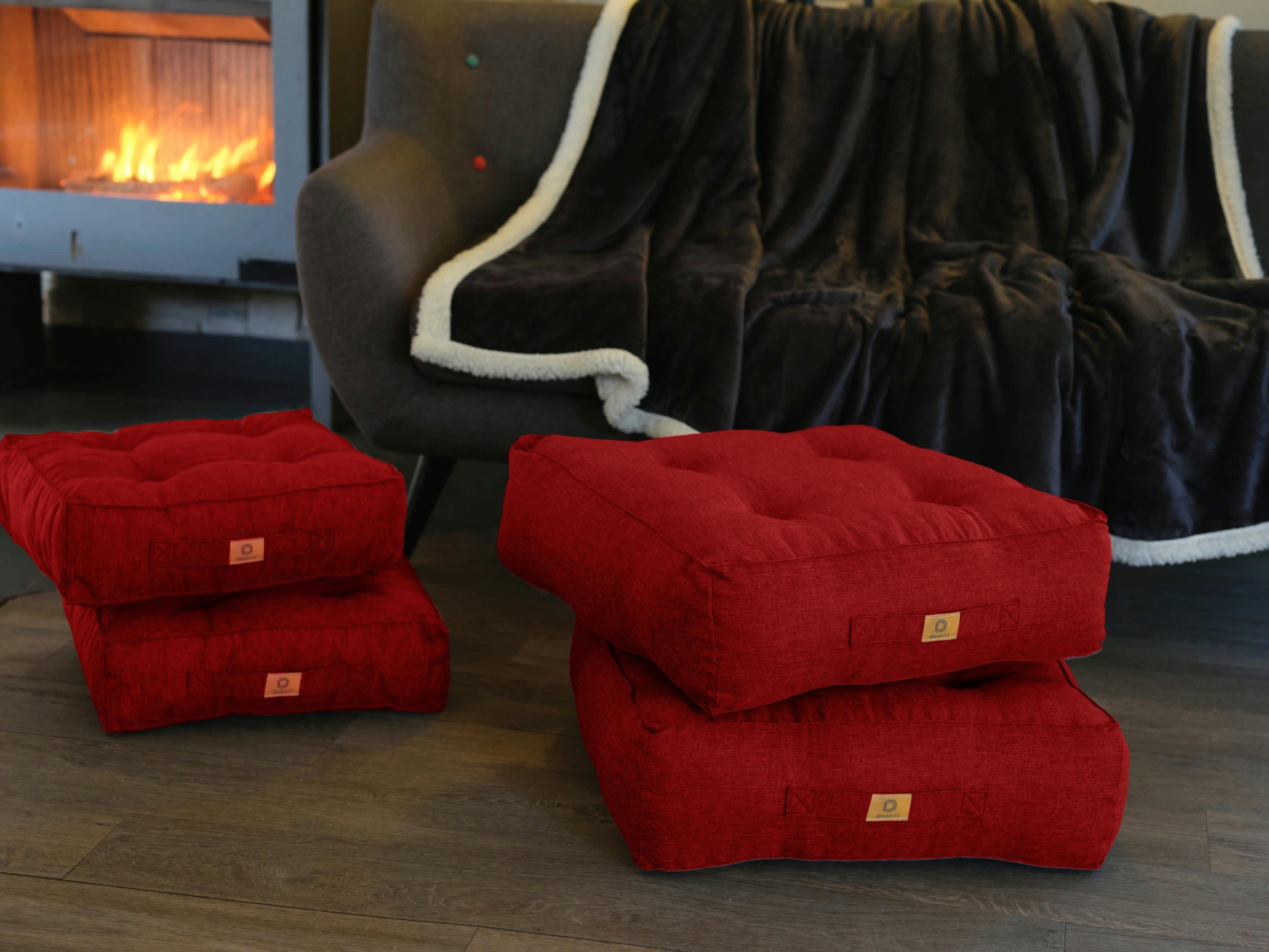 - Lot de 2 coussins de sol effet lin 54 x 54 x 18 cm - rouge