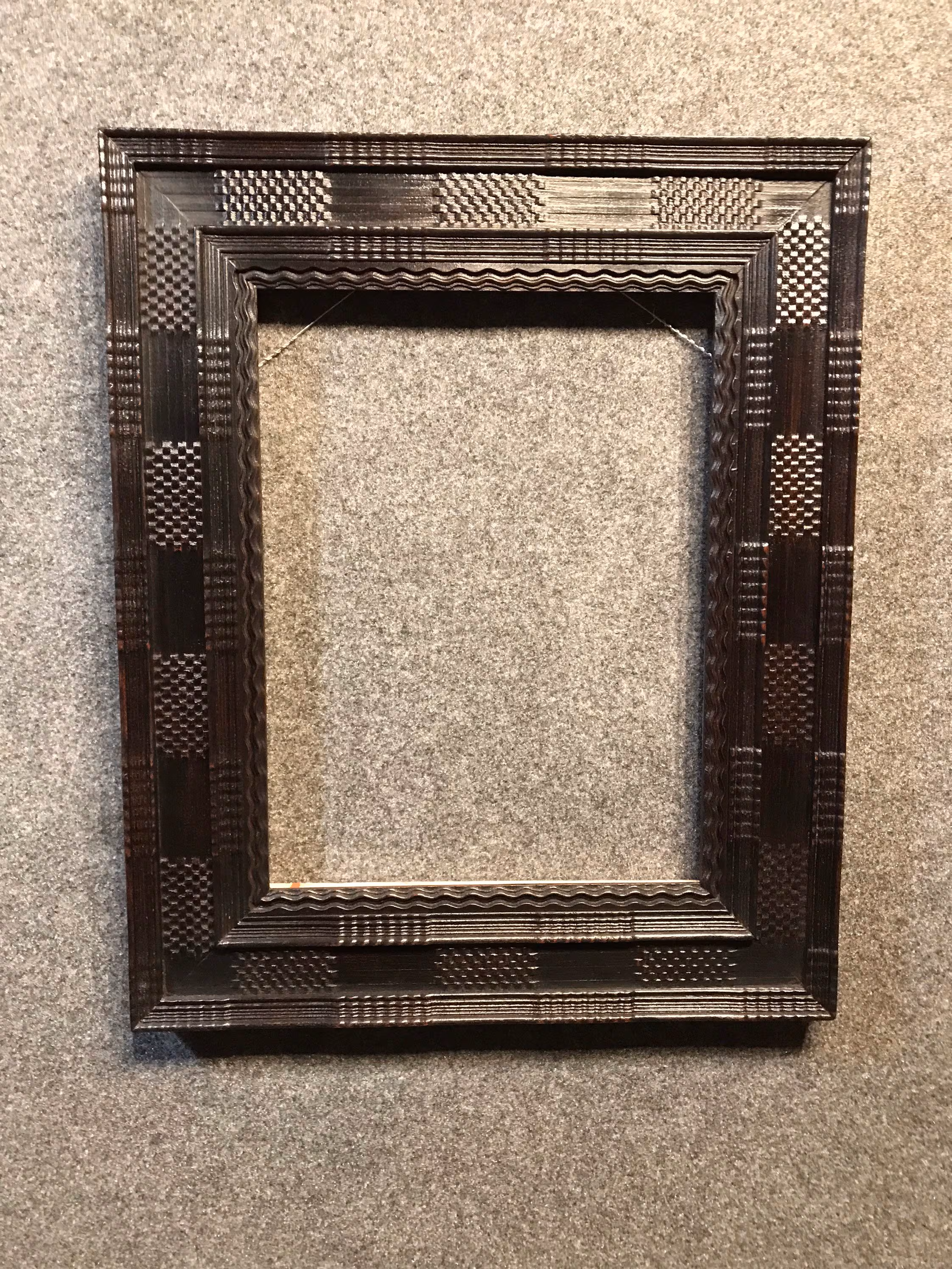 Made to order 17th century Dutch style ripple molded frame - Style#44