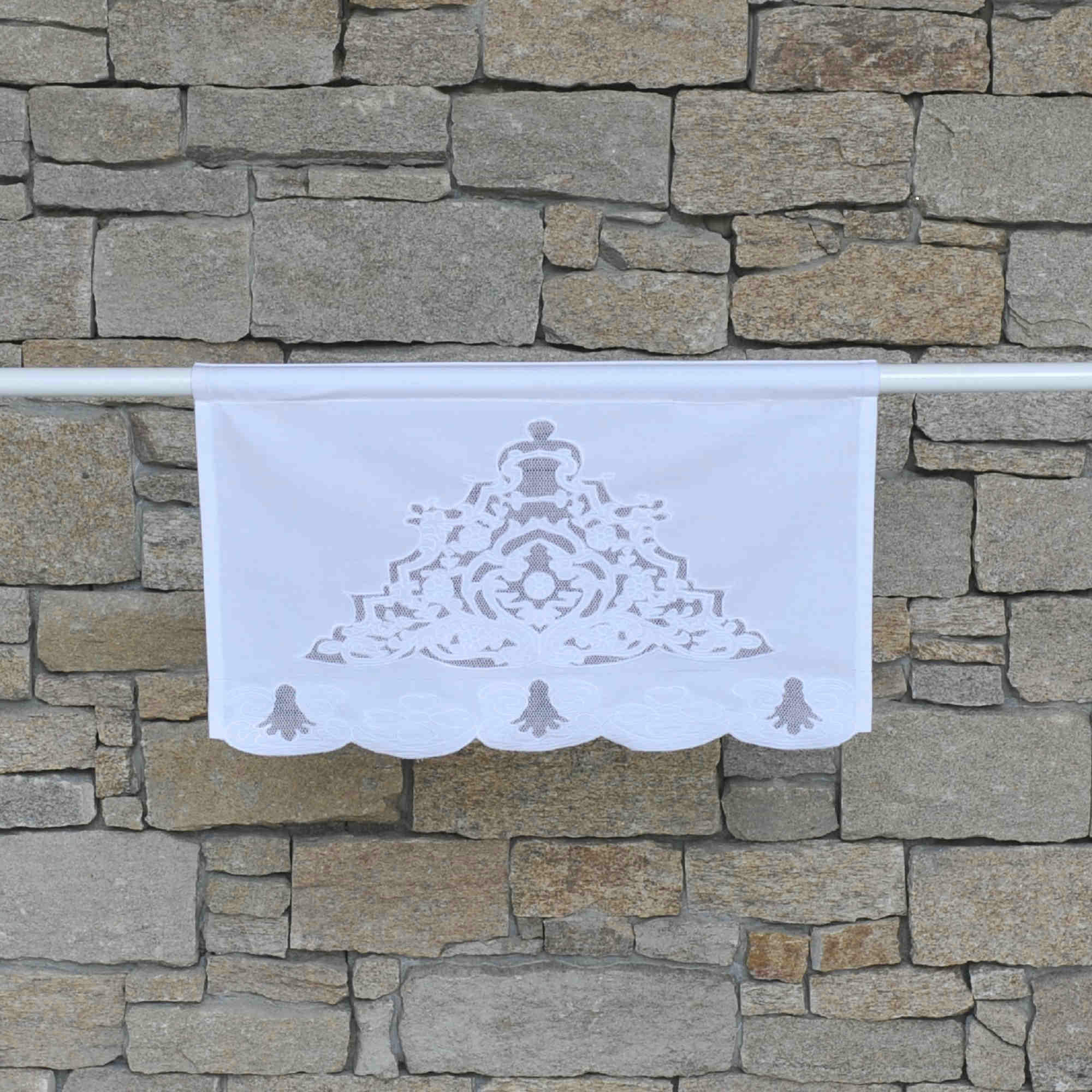 SORMIOU - Cantonnière avec broderie sur filet 45X28 CM